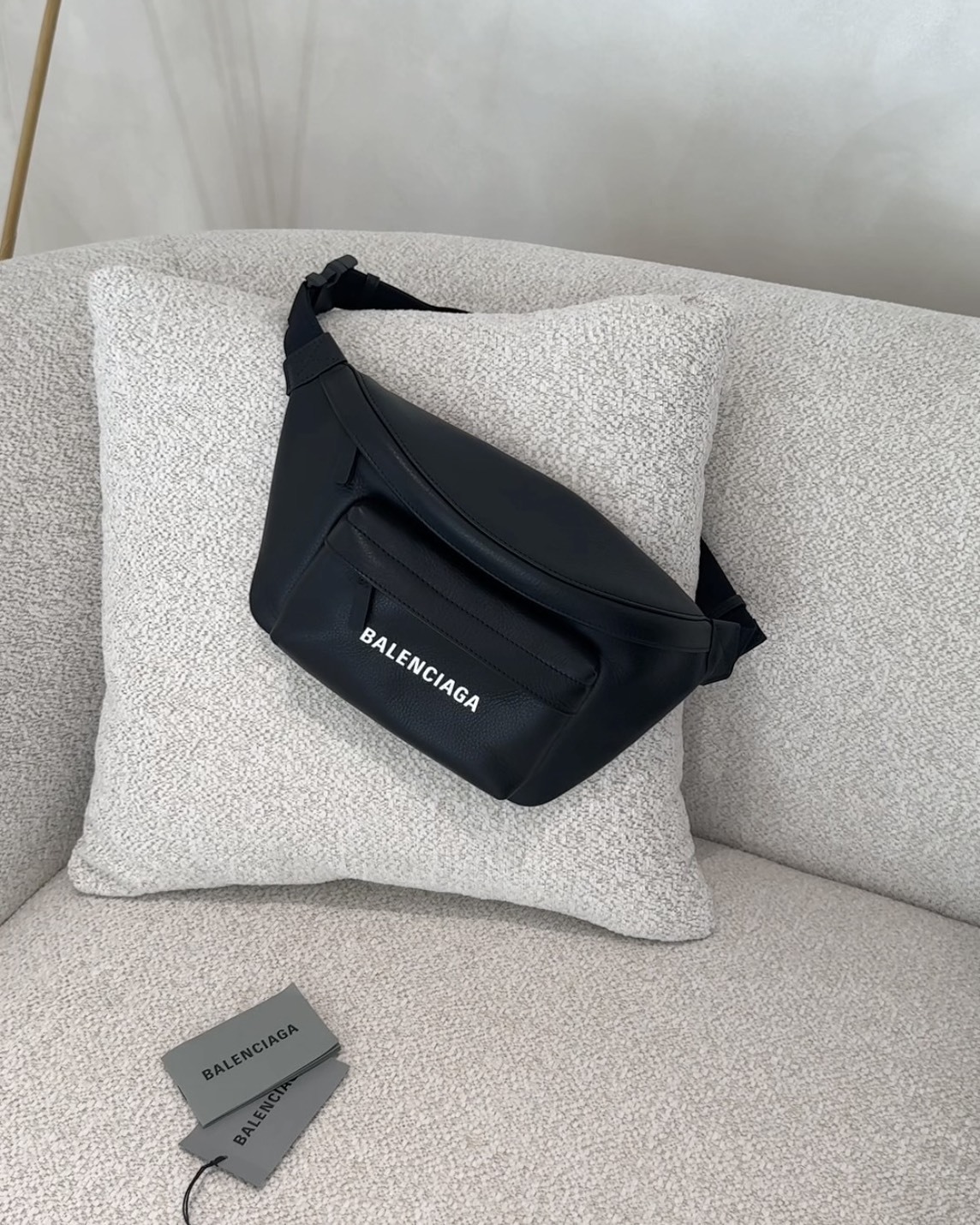 BALENCIAGA｜經典牛皮腰包/背包