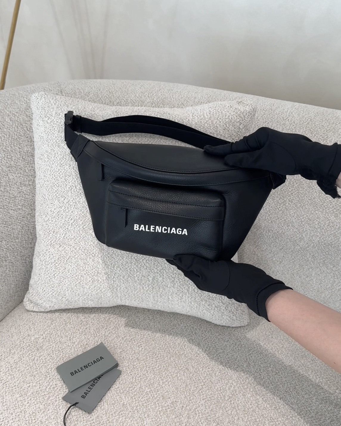 BALENCIAGA｜經典牛皮腰包/背包