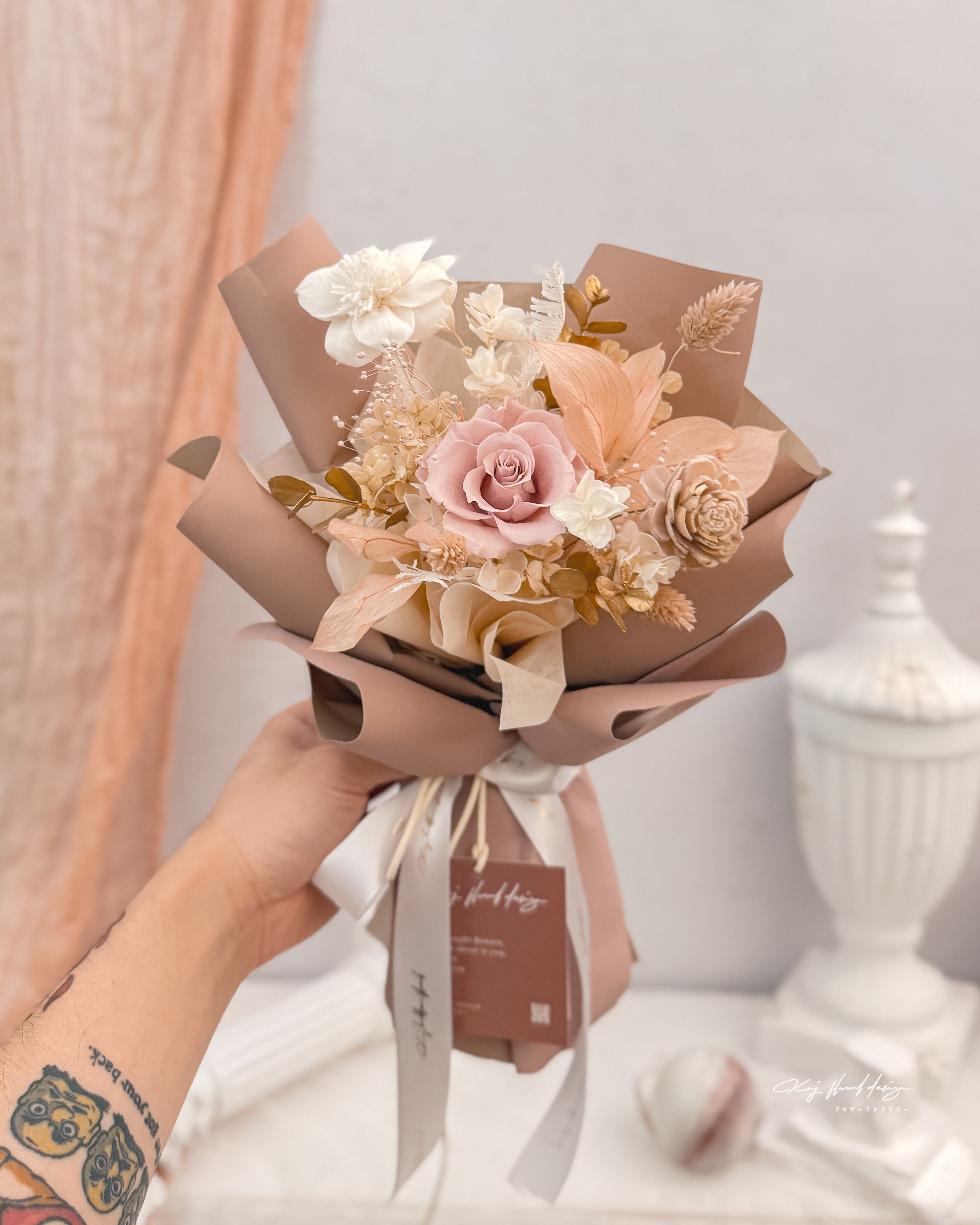 朦朧粉金・單朵永生玫瑰花束