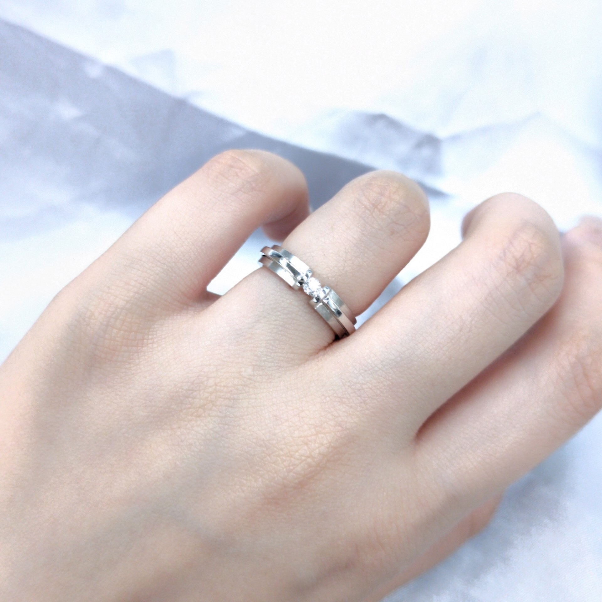 18K White Gold 0.07ct Diamond Ring