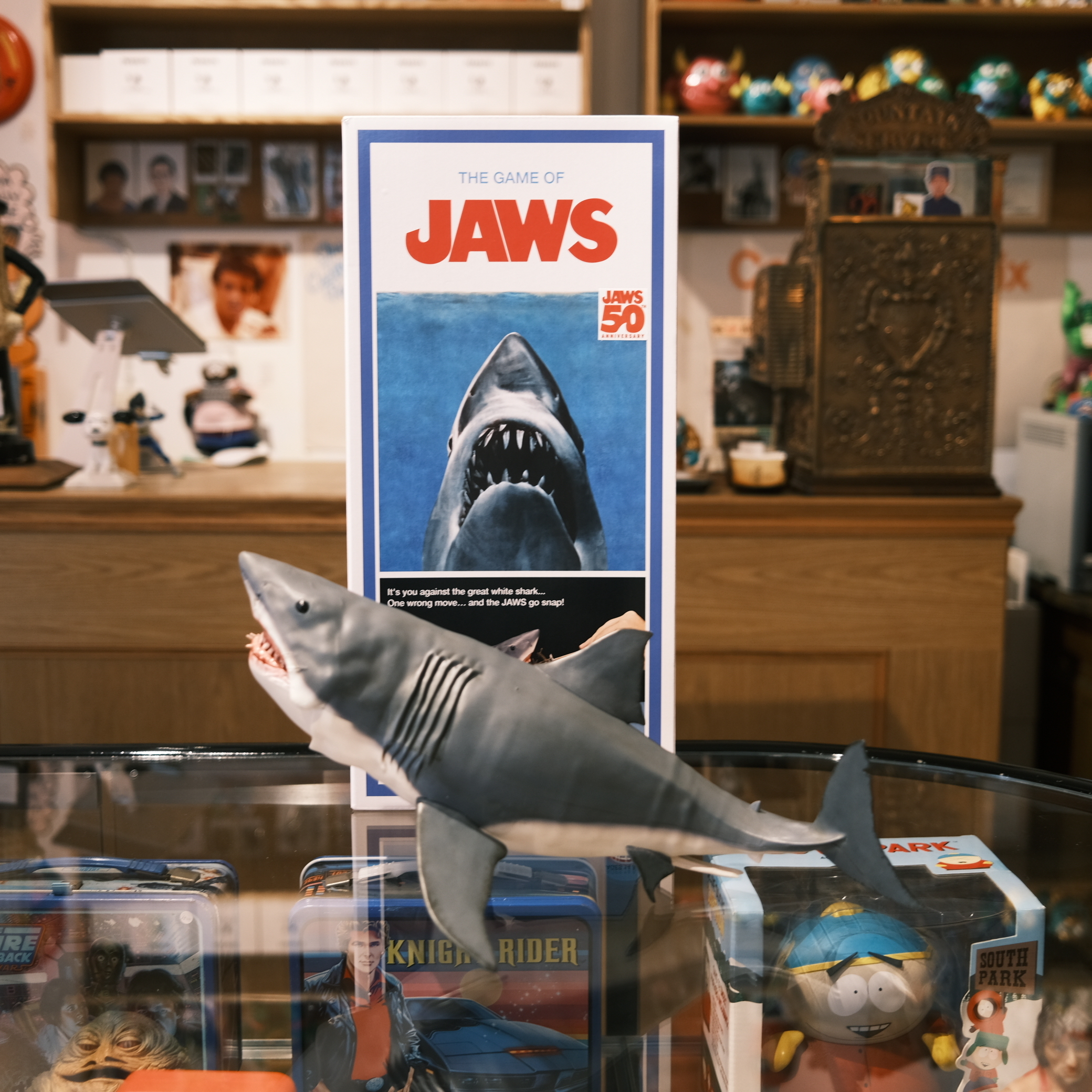 NECA 50週年大白鯊玩具組販售為全新未拆