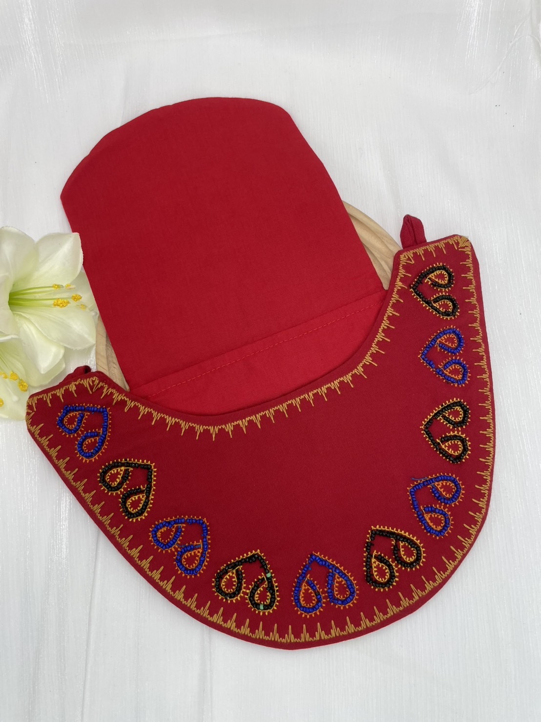 No.13手工珠繡圖騰包深16.5上寬28下寬16.5