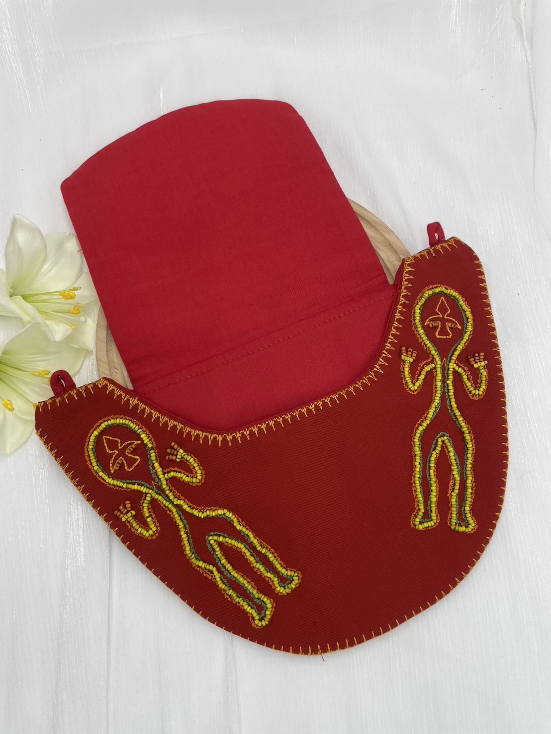 No.10手工珠繡圖騰包深16.5上寬28下寬約16.5