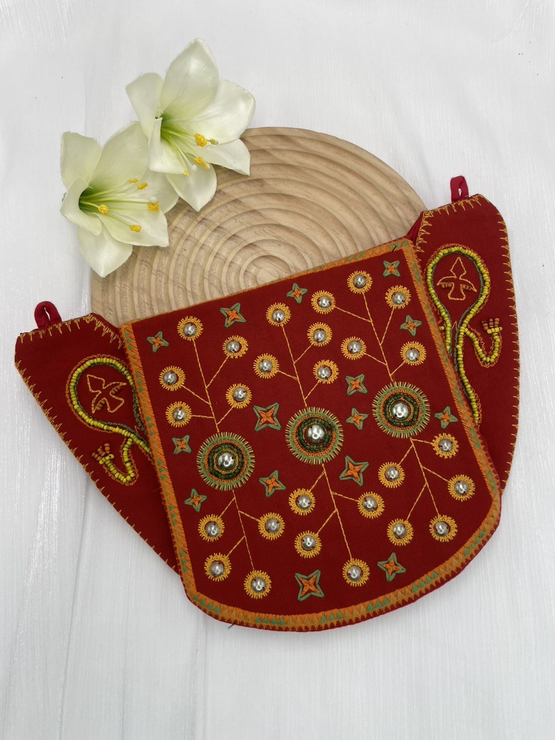 No.10手工珠繡圖騰包深16.5上寬28下寬約16.5