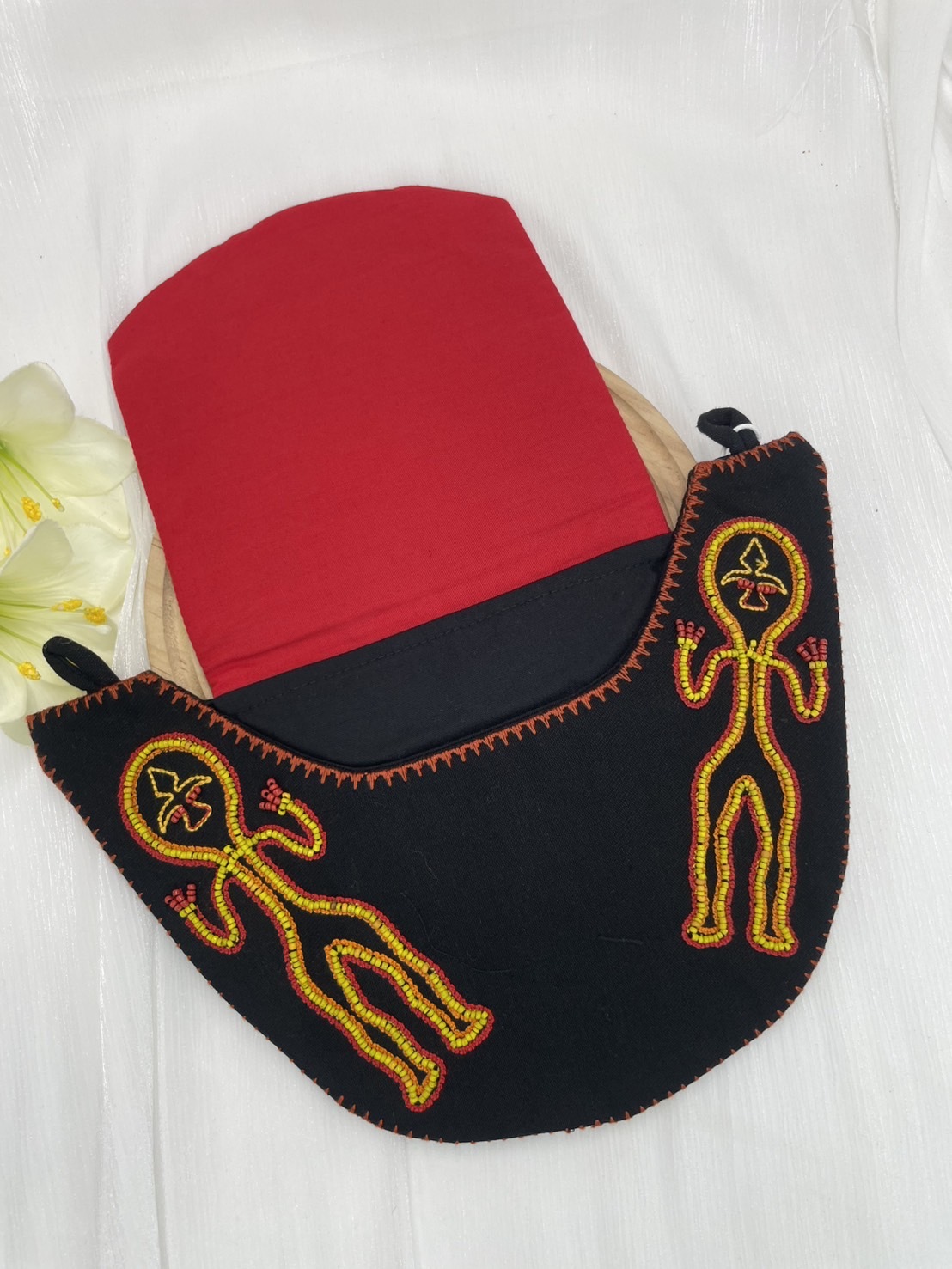 No.7手工珠繡圖騰包-深16.5上寬28下寬約16.5