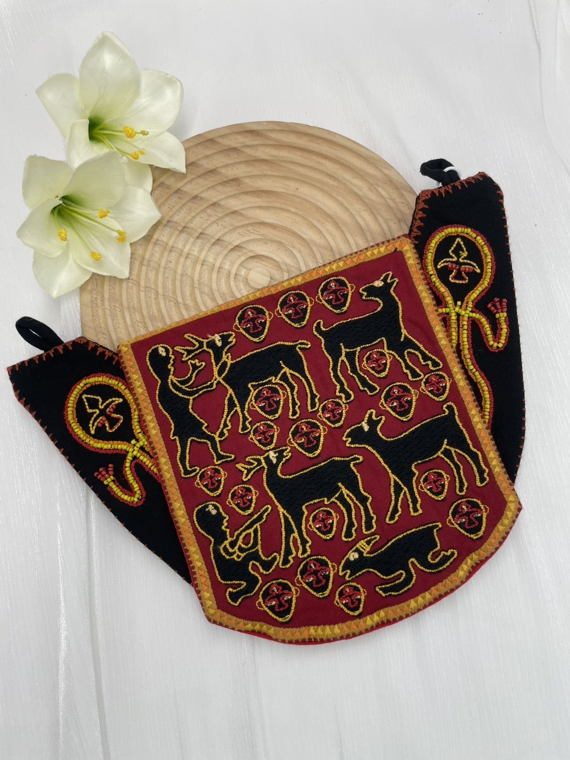 No.7手工珠繡圖騰包-深16.5上寬28下寬約16.5