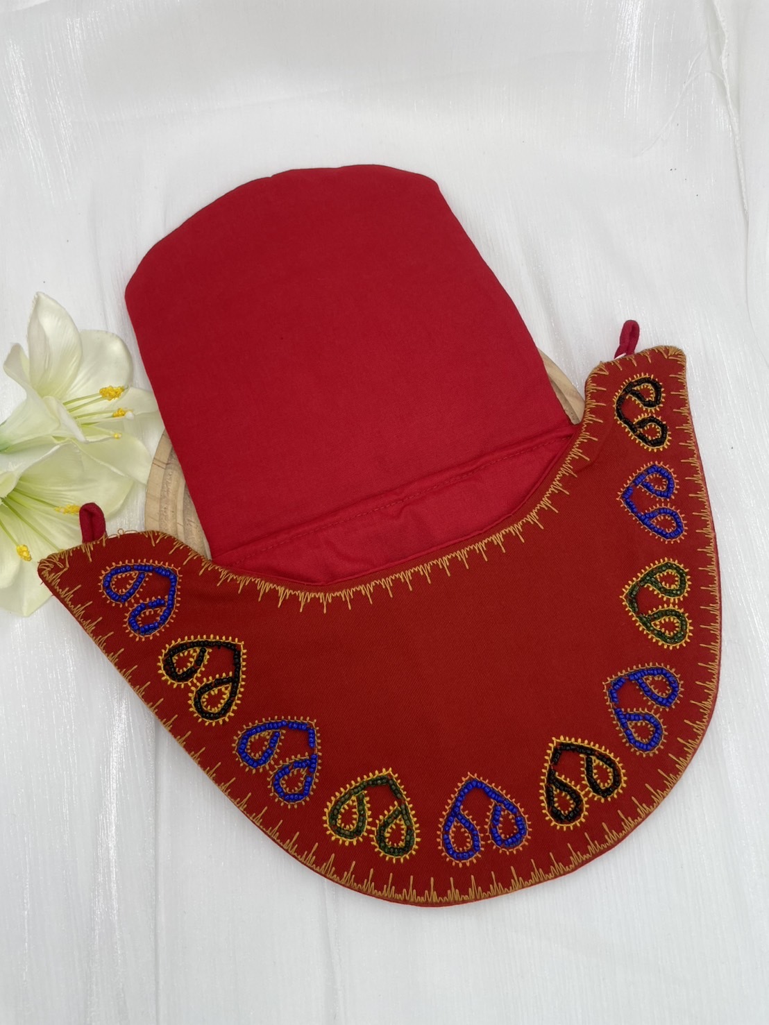 No.2手工珠繡圖騰包深16.5上寬28下寬16.5