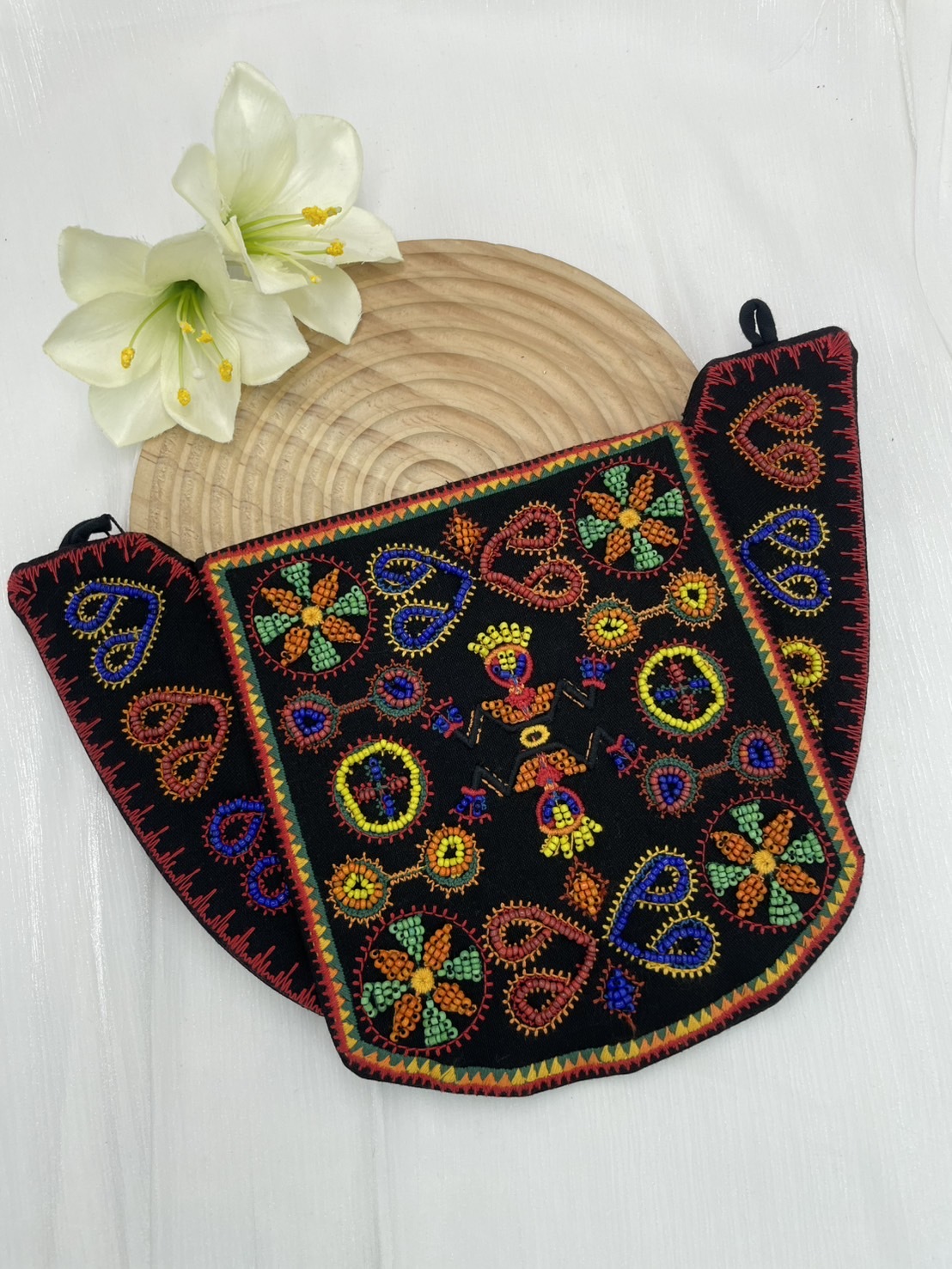 No.4手工珠繡圖騰包深16.5上寬28下寬16.5