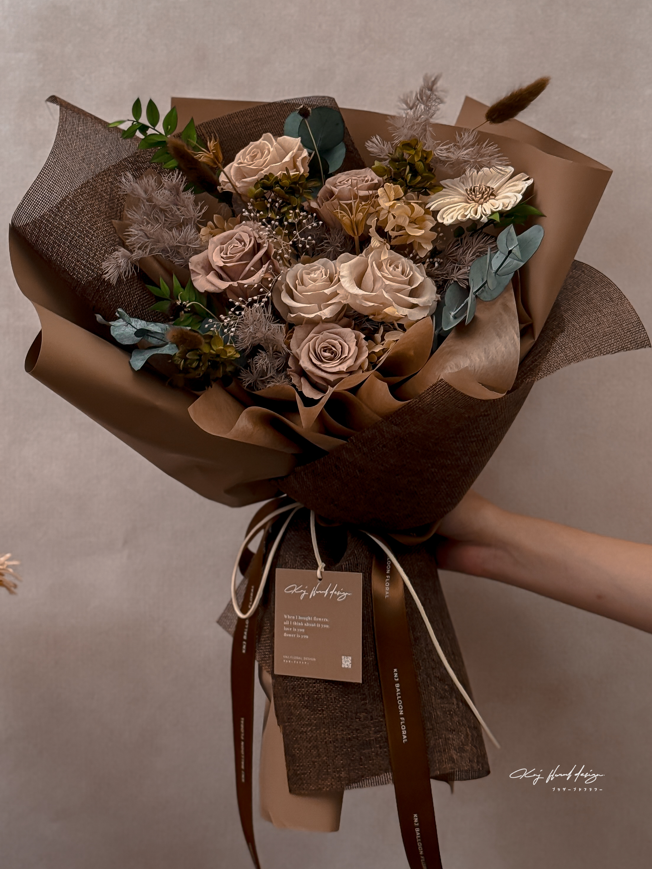 慕斯摩卡・六朵永生玫瑰花束