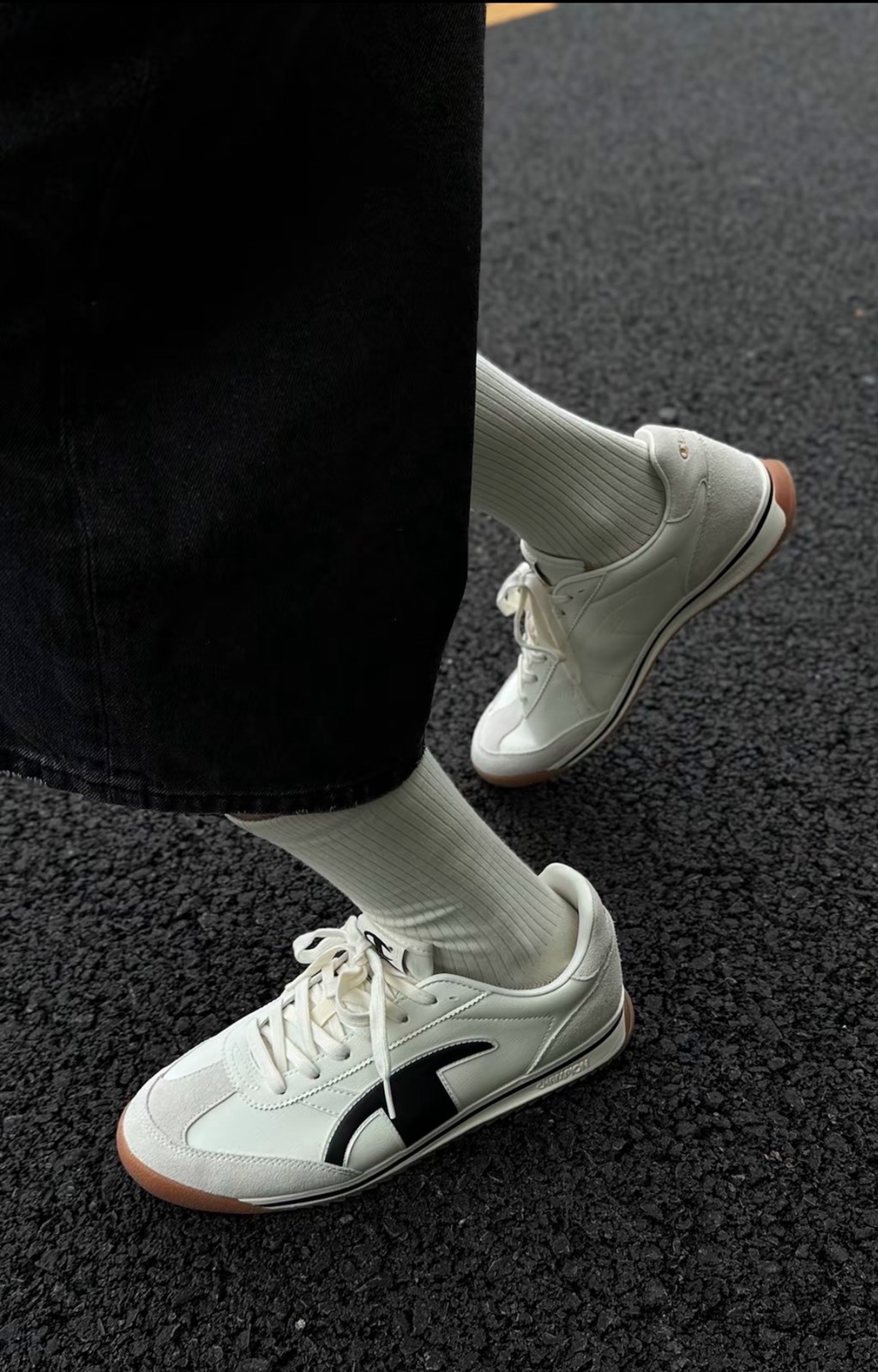 Champion Legend 70’s Runner EC 奶白黑 復古跑風 低筒 休閒運動鞋 女款 Aug25