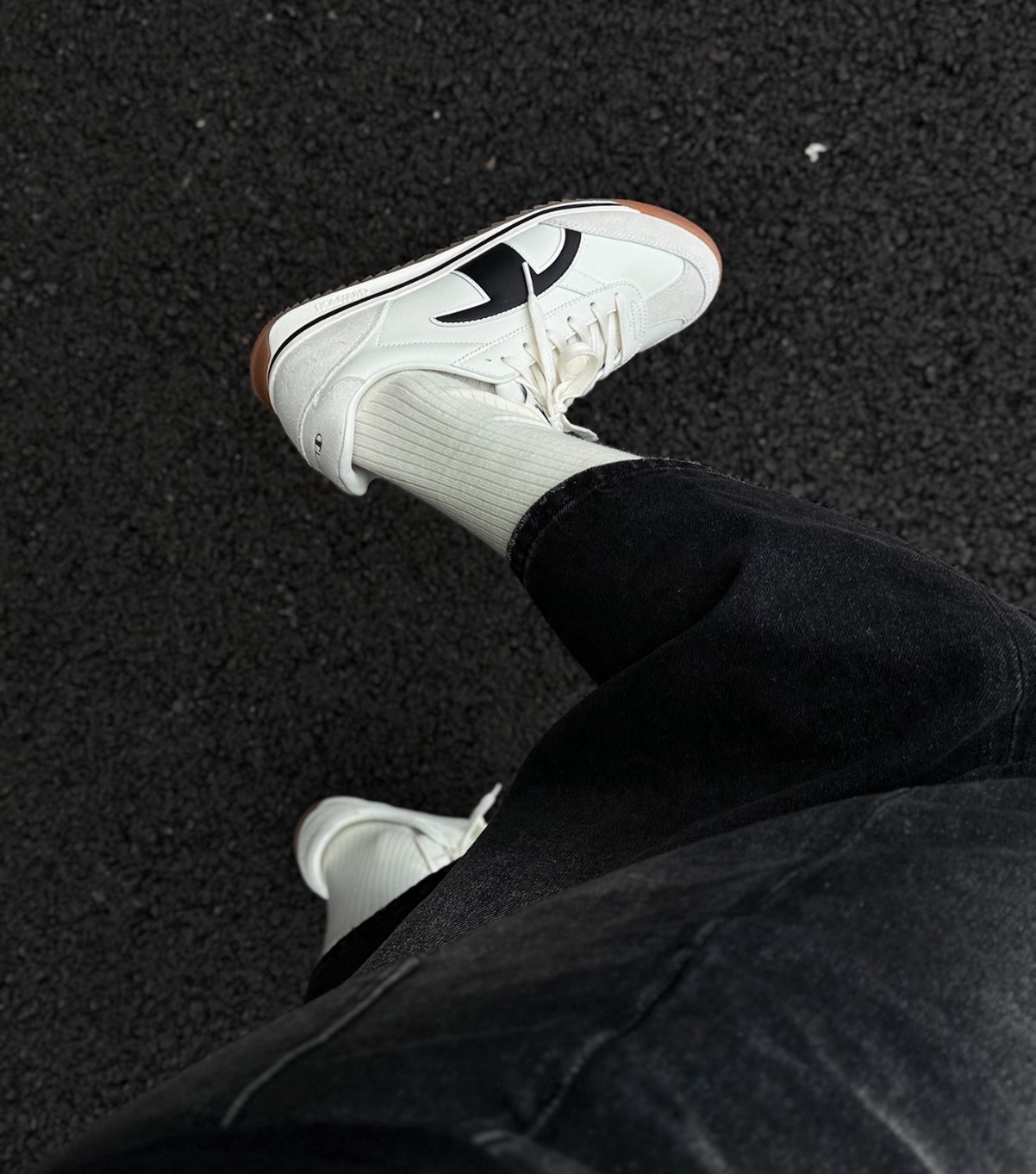 Champion Legend 70’s Runner EC 奶白黑 復古跑風 低筒 休閒運動鞋 女款 Aug25