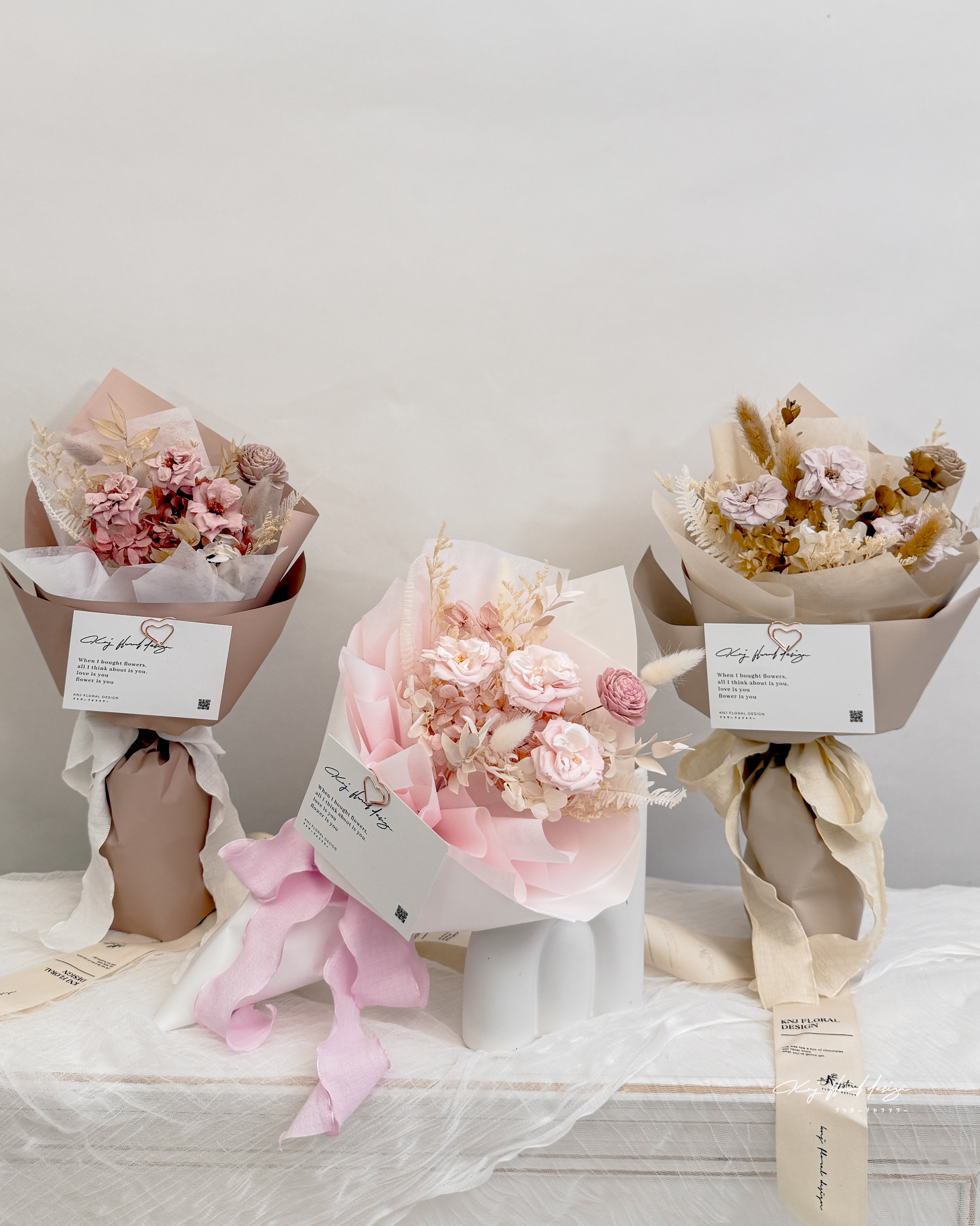 瑪麗安娜玫瑰花束・三色選擇