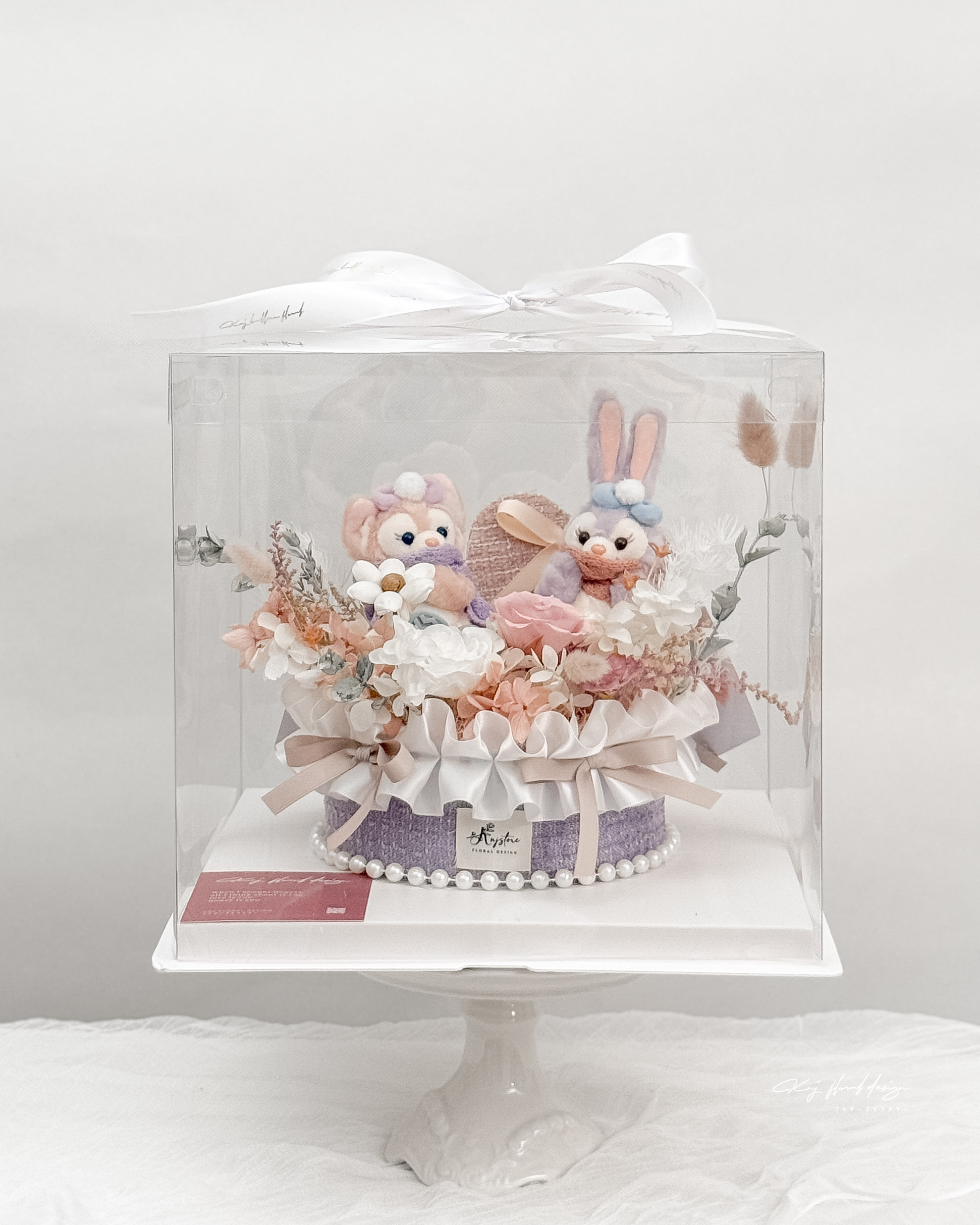 霧粉暖語・雪莉玫x史黛拉永生花禮 S 號（附正版收藏玩偶）