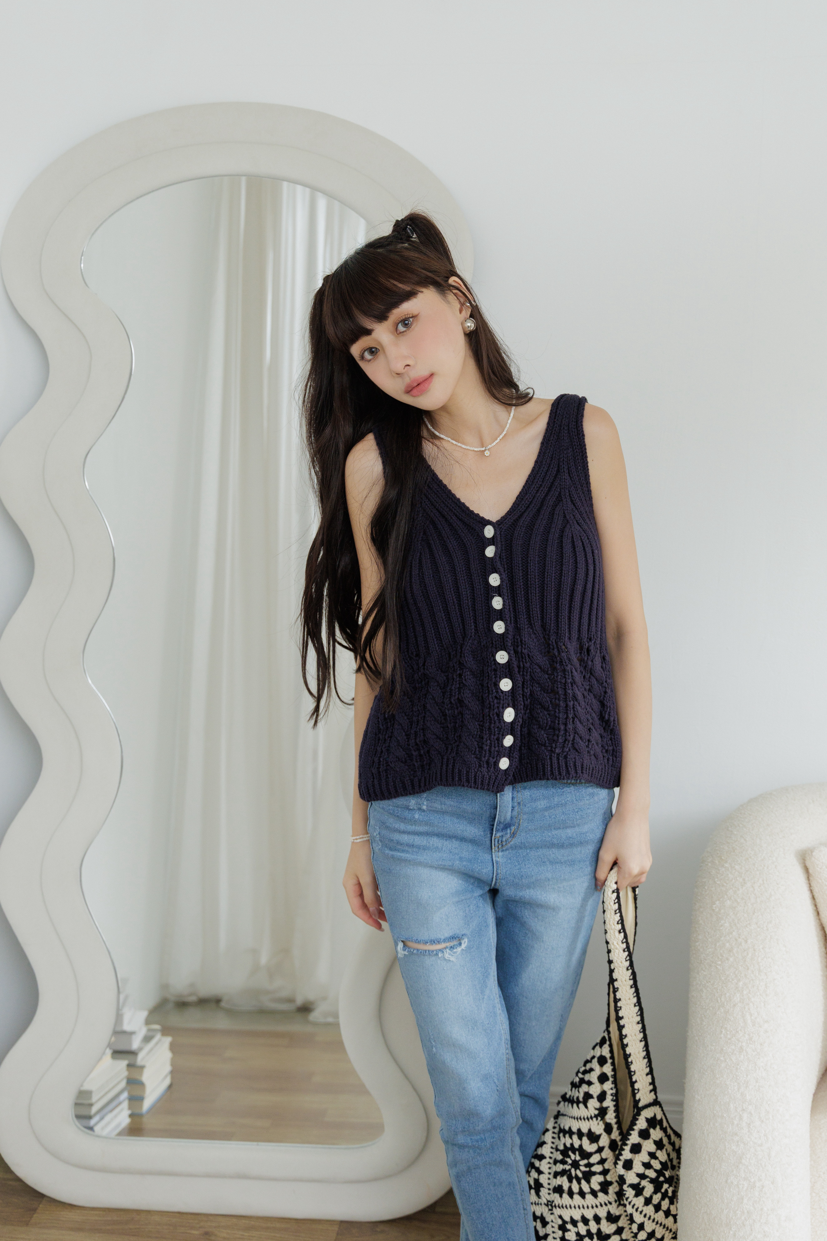 (現貨) 傘狀排扣針織背心 K48