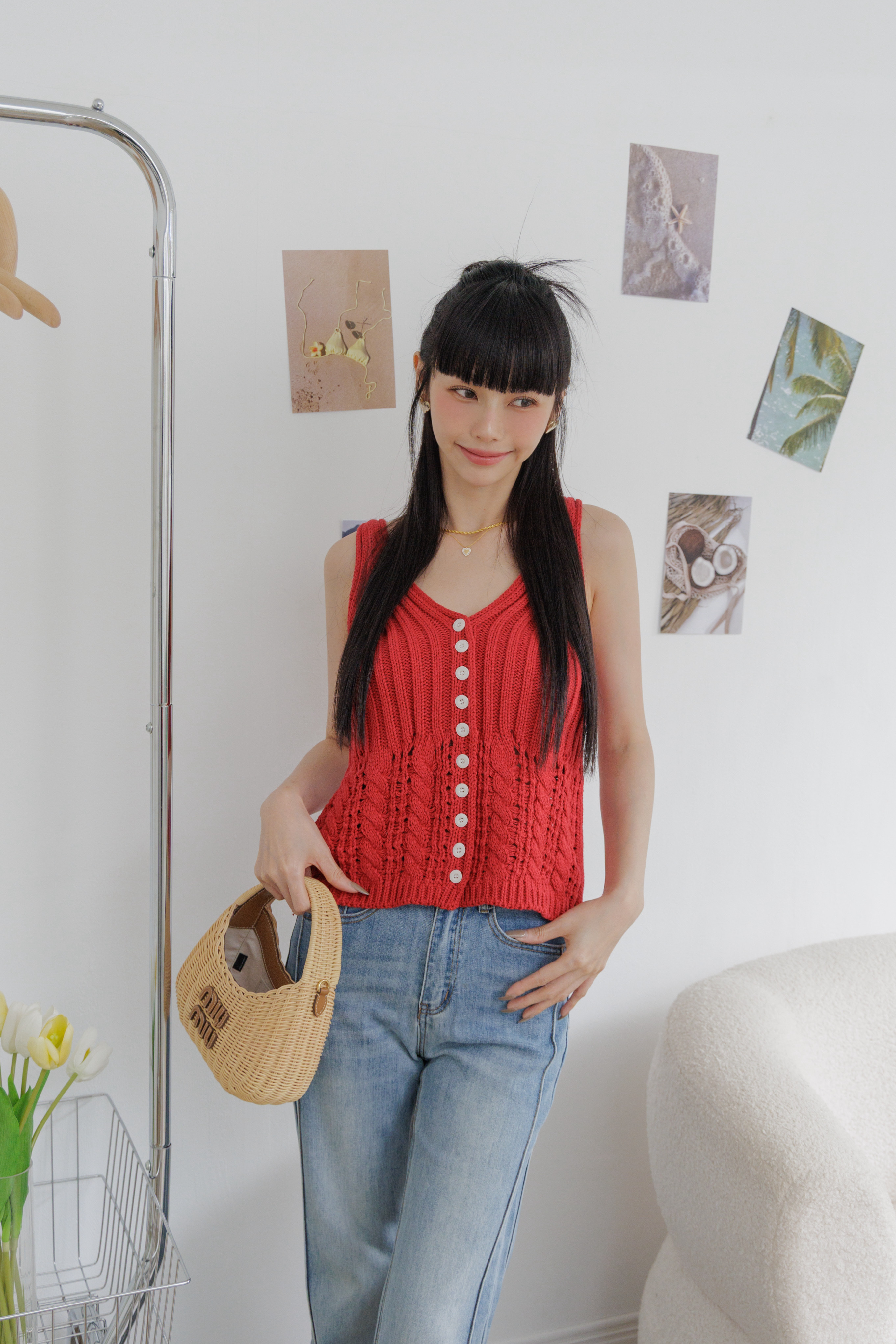 (現貨) 傘狀排扣針織背心 K48
