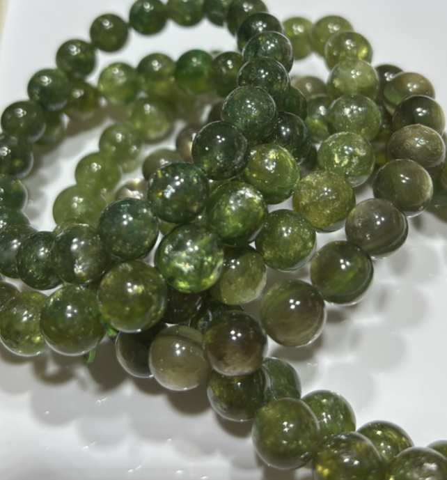 250809 - C39 9mm+星光閃片綠祖母手串