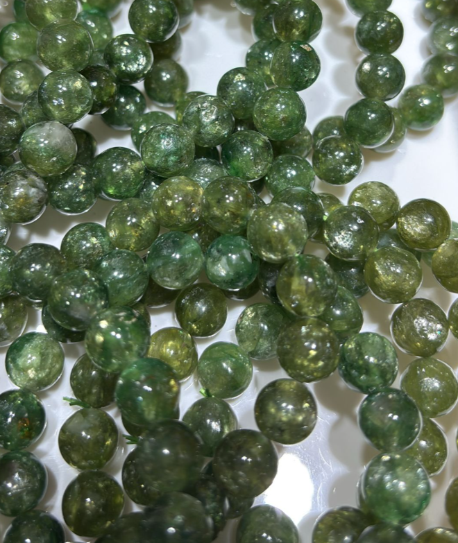250809 - C40 10mm+星光閃片綠祖母手串