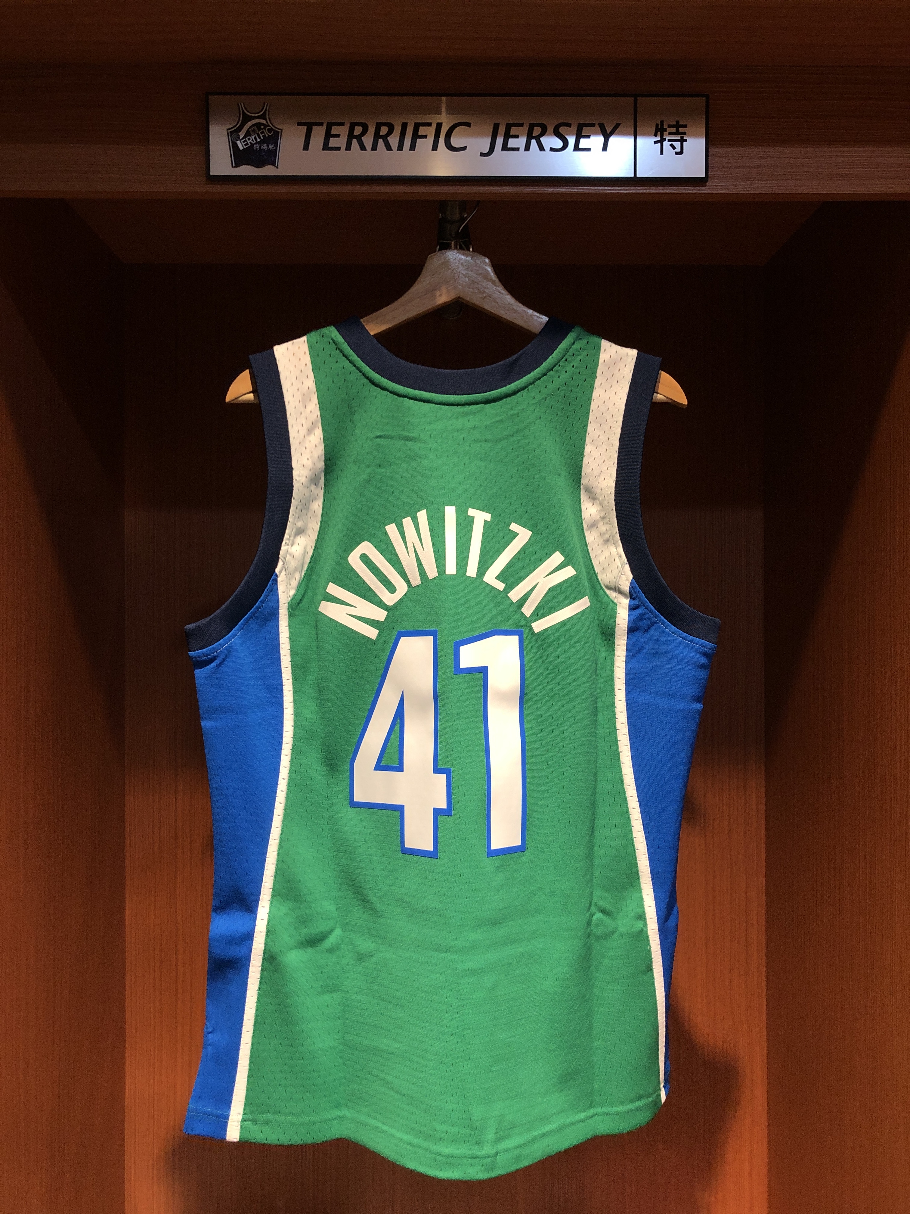 NBA球衣 Dirk Nowitzki 達拉斯小牛 舒跑綠 04-05 M&N Swingman G2 球迷版 熱轉印 全新