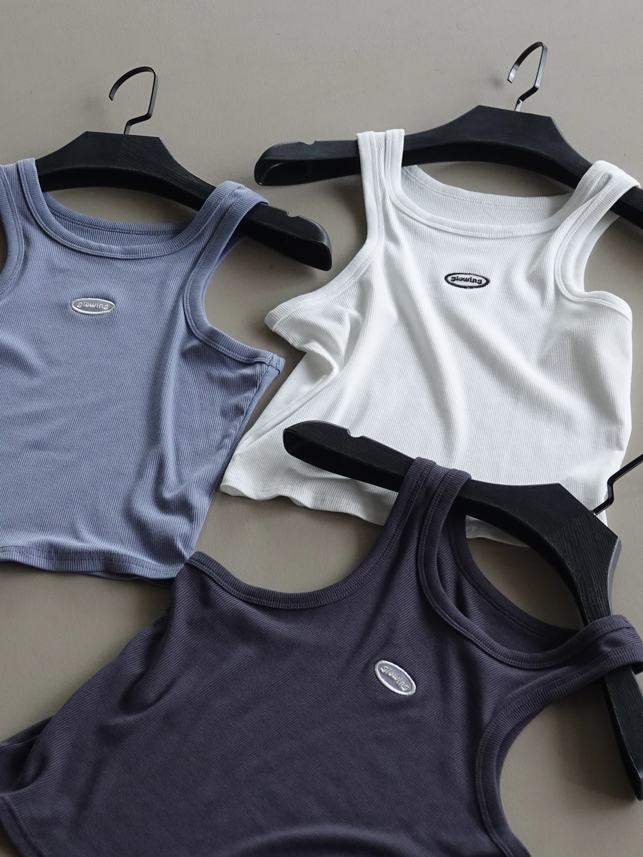 𝐆𝐋𝐎𝐖𝐈𝐍𝐆 / Halo Tank Top (3 colors)