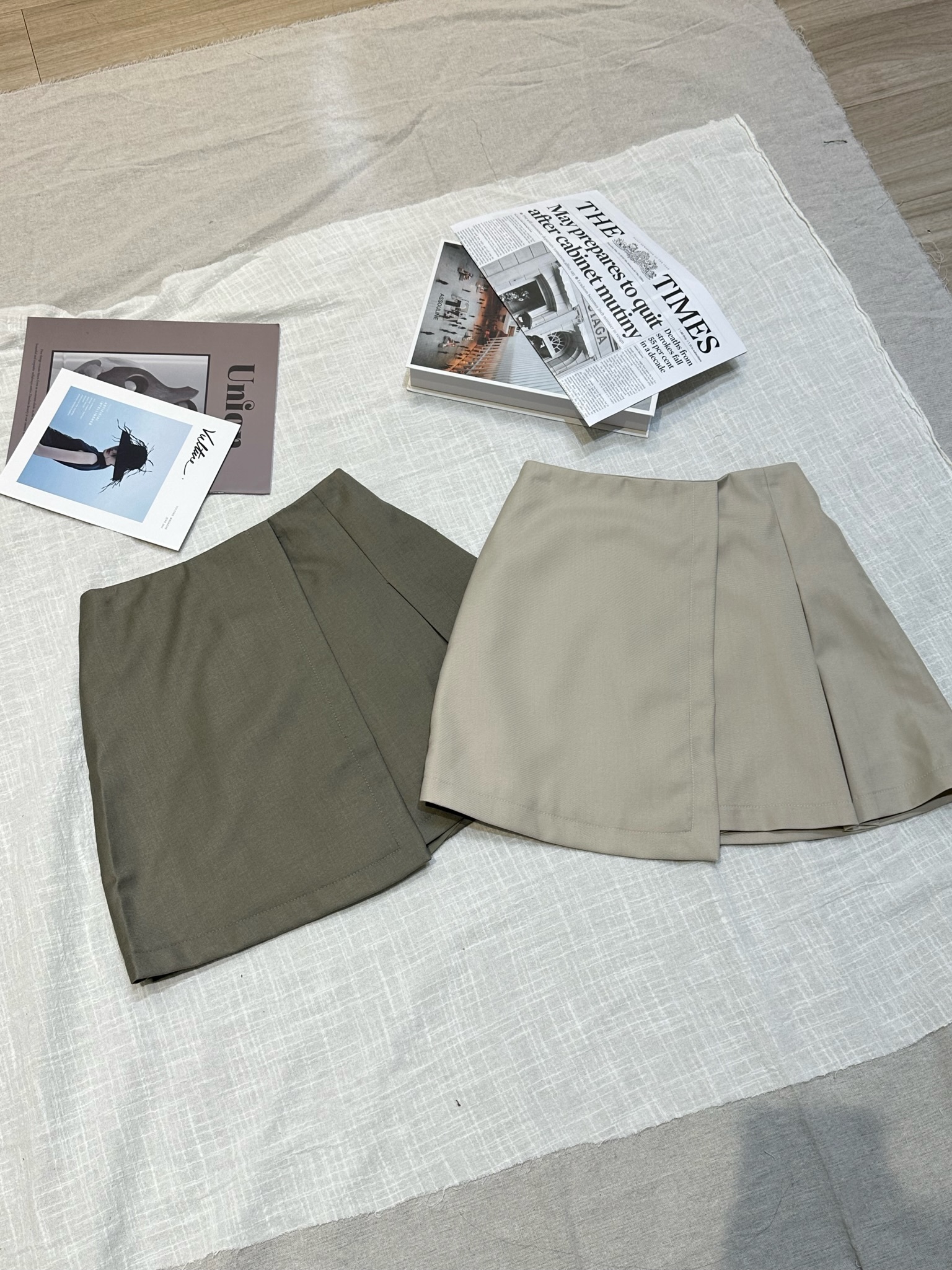 側開衩造型短裙