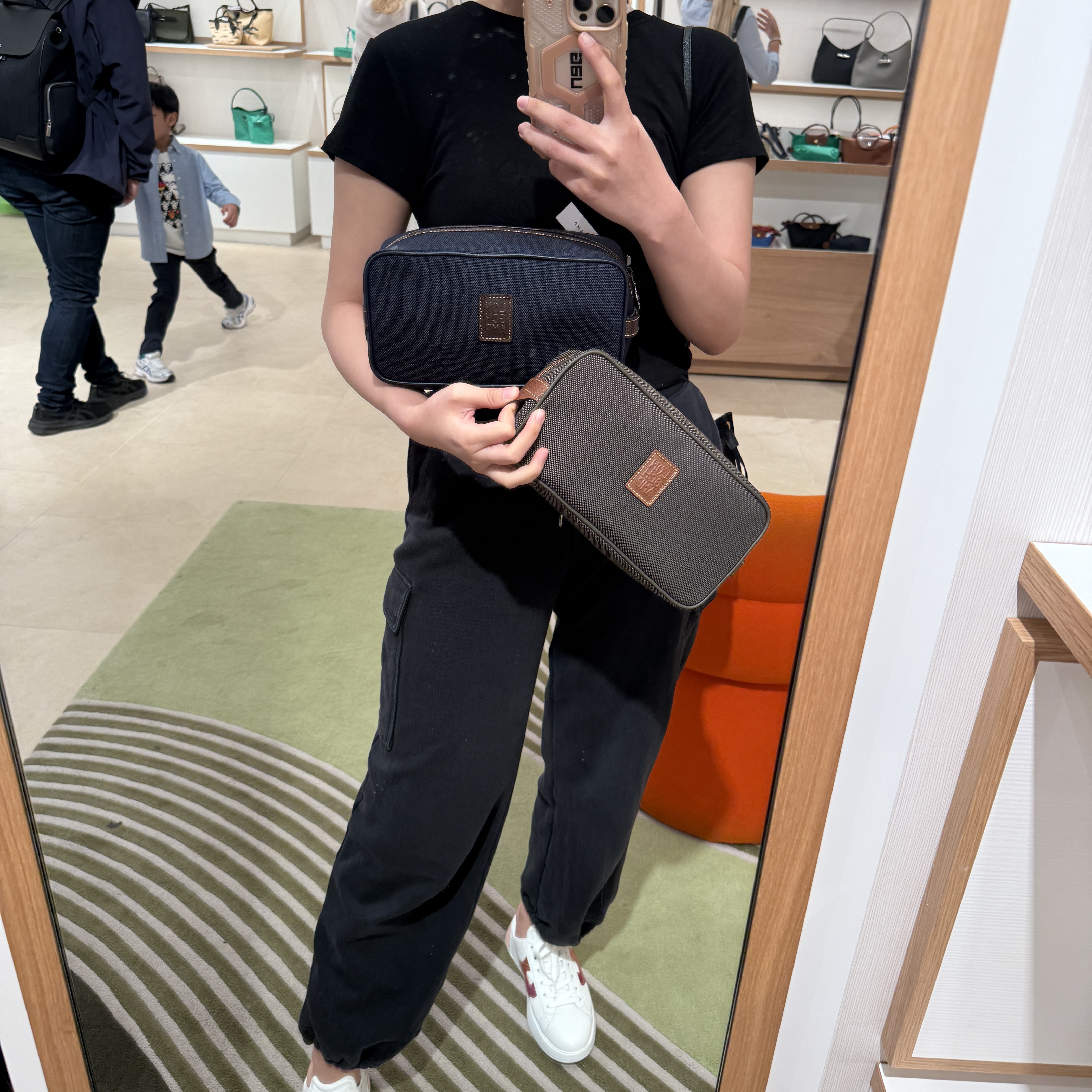 Longchamp Nylon Pouch Wash bag 3 colors L1034