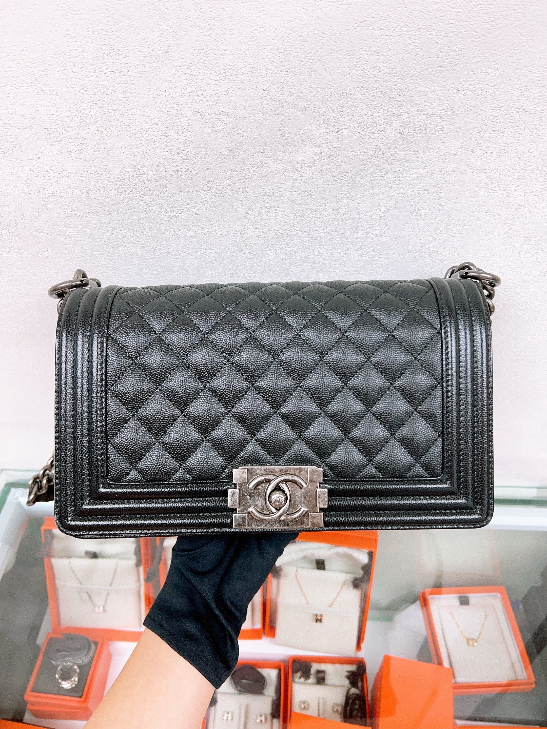 Chanel boy 25 medium (black/silver)