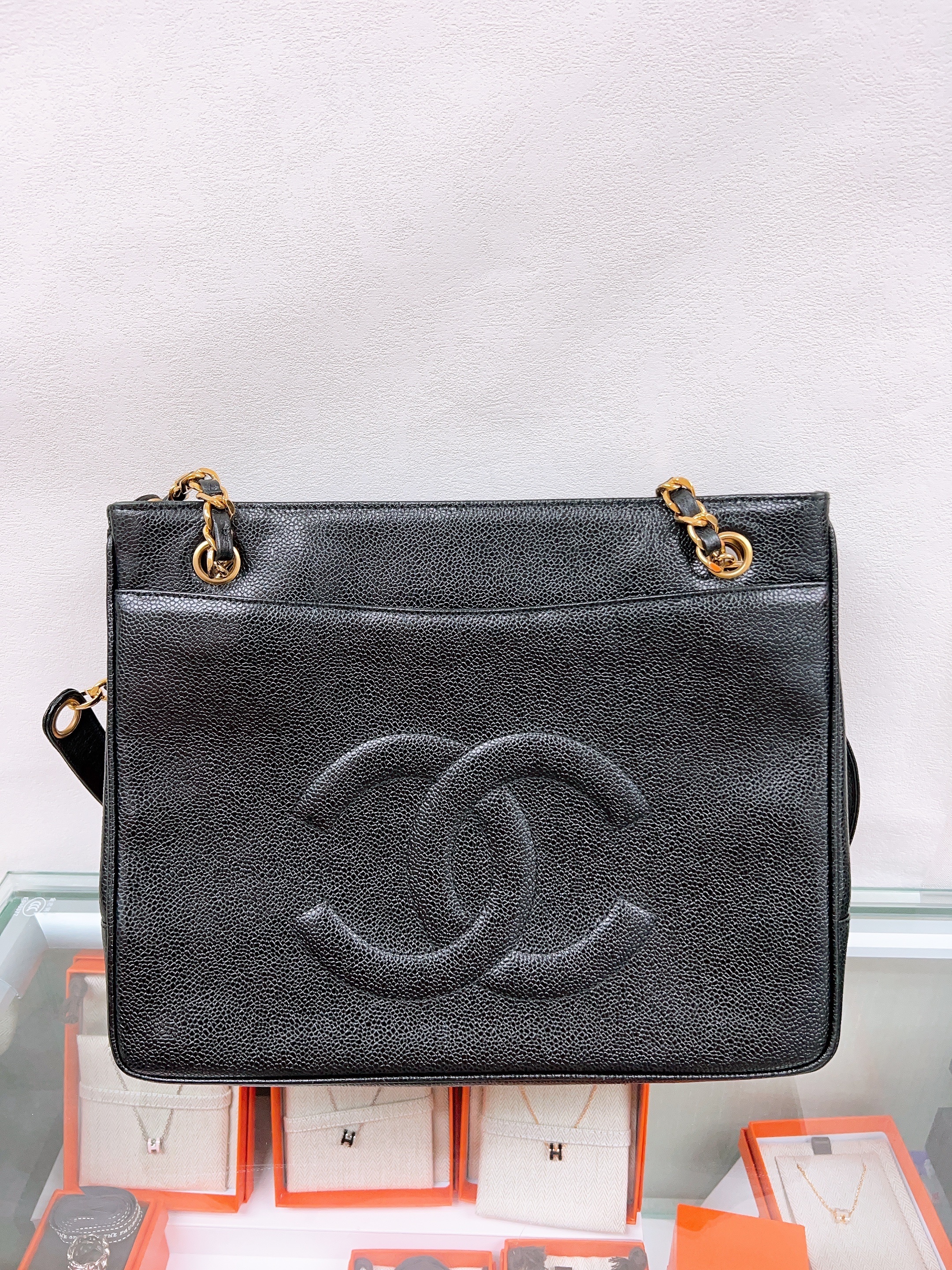 Chanel chain tote vintage (black GHW)