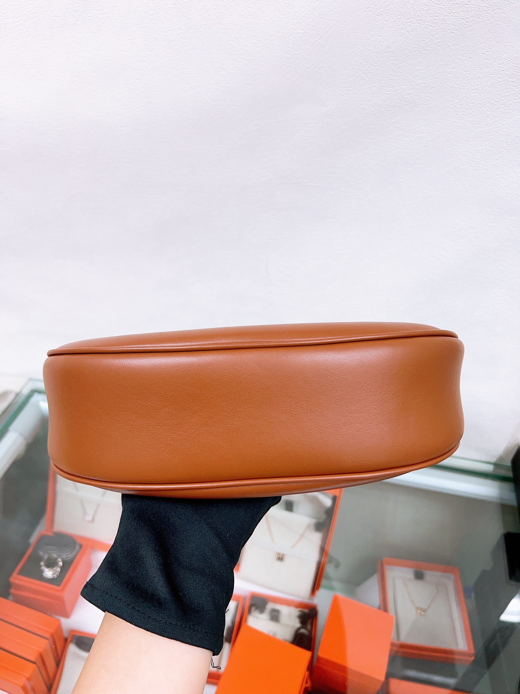 Celine triomphe ava medium tan