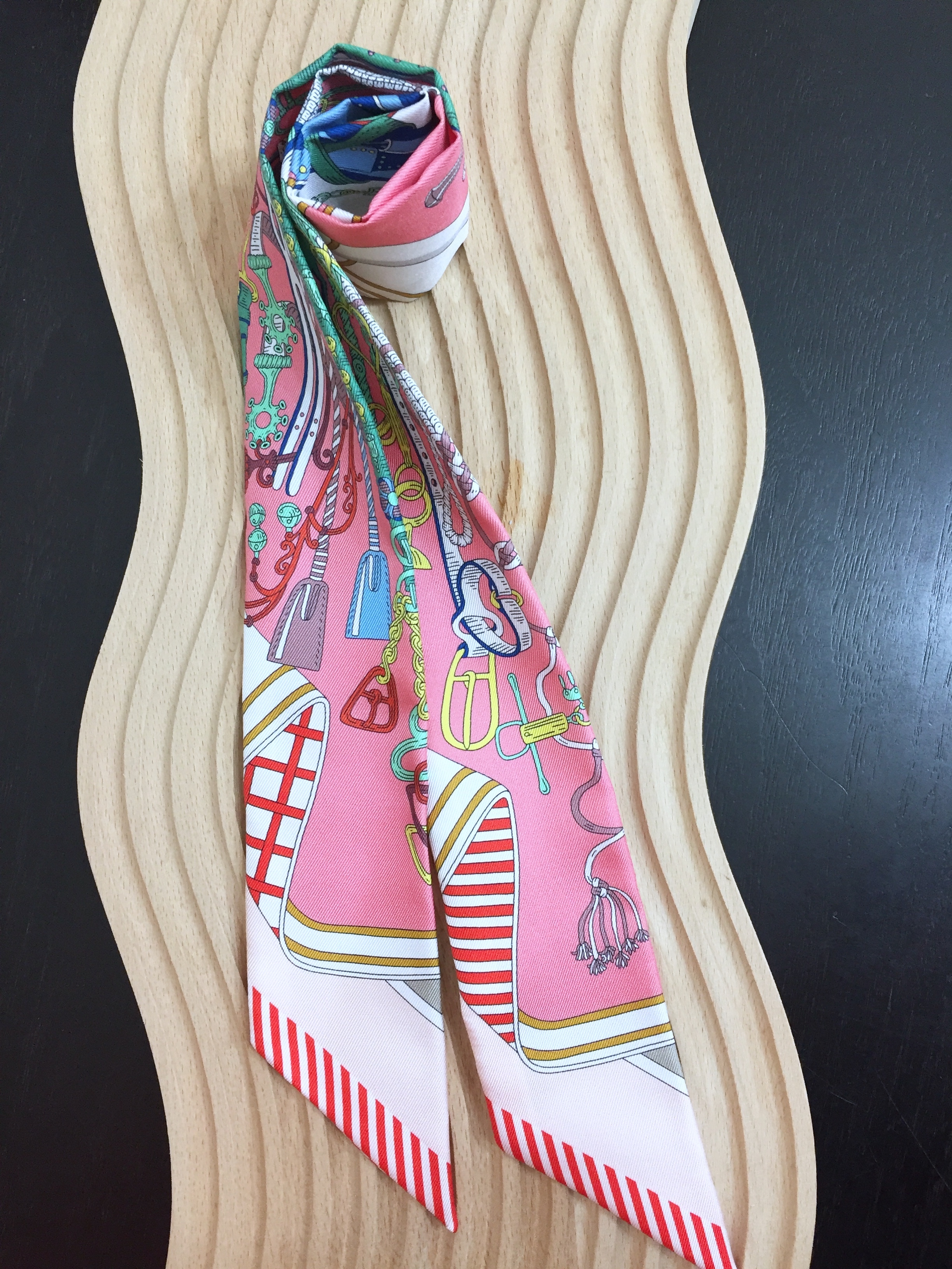 Hermes Twilly 絲巾
