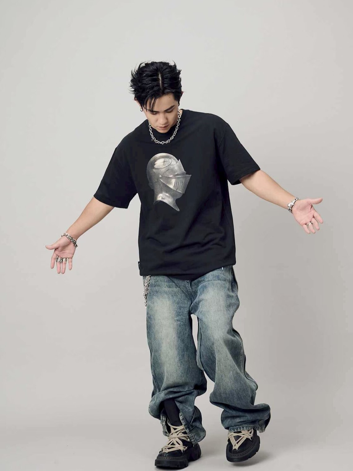 ETERNAL Y3K 騎士頭盔 盔甲 斑駁Logo短袖 T