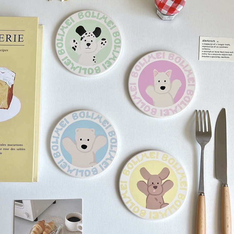 汪汪!狗狗吸水硅藻土杯墊