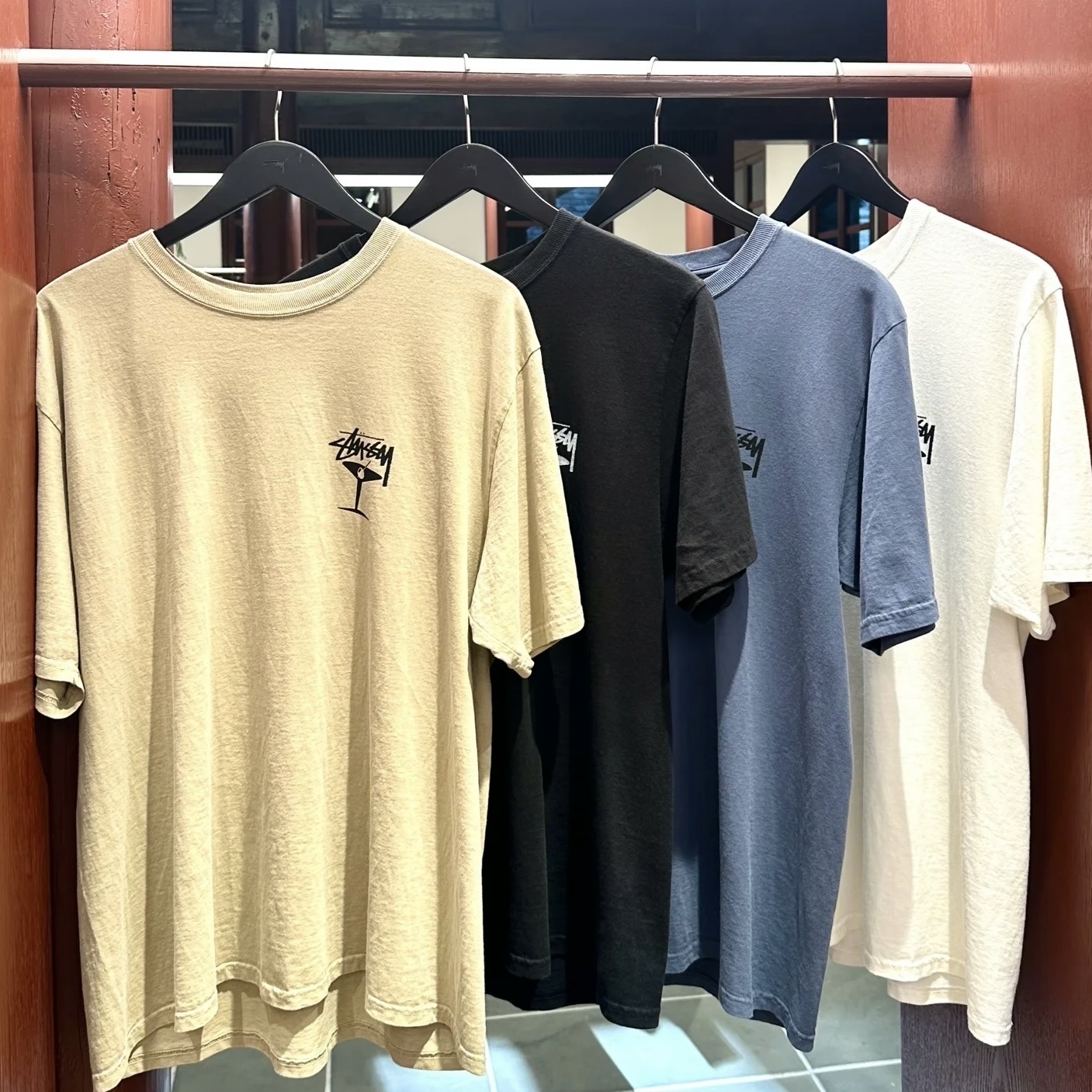 Stussy SS25 MARTINI PIGMENT DYED TEE 馬丁尼酒杯 圓領 短袖上衣 短tee 1905149