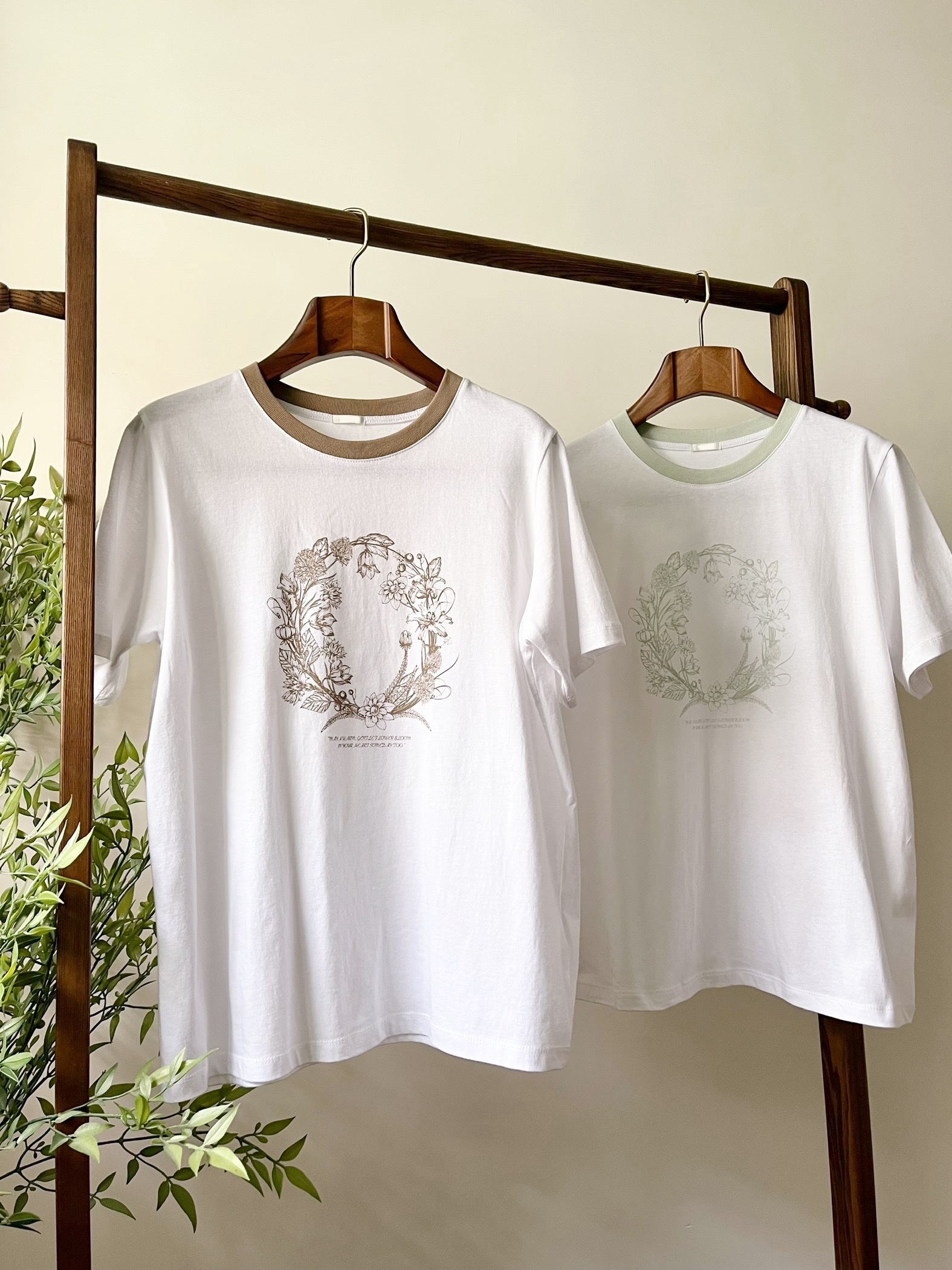 🌿花圈 Tee