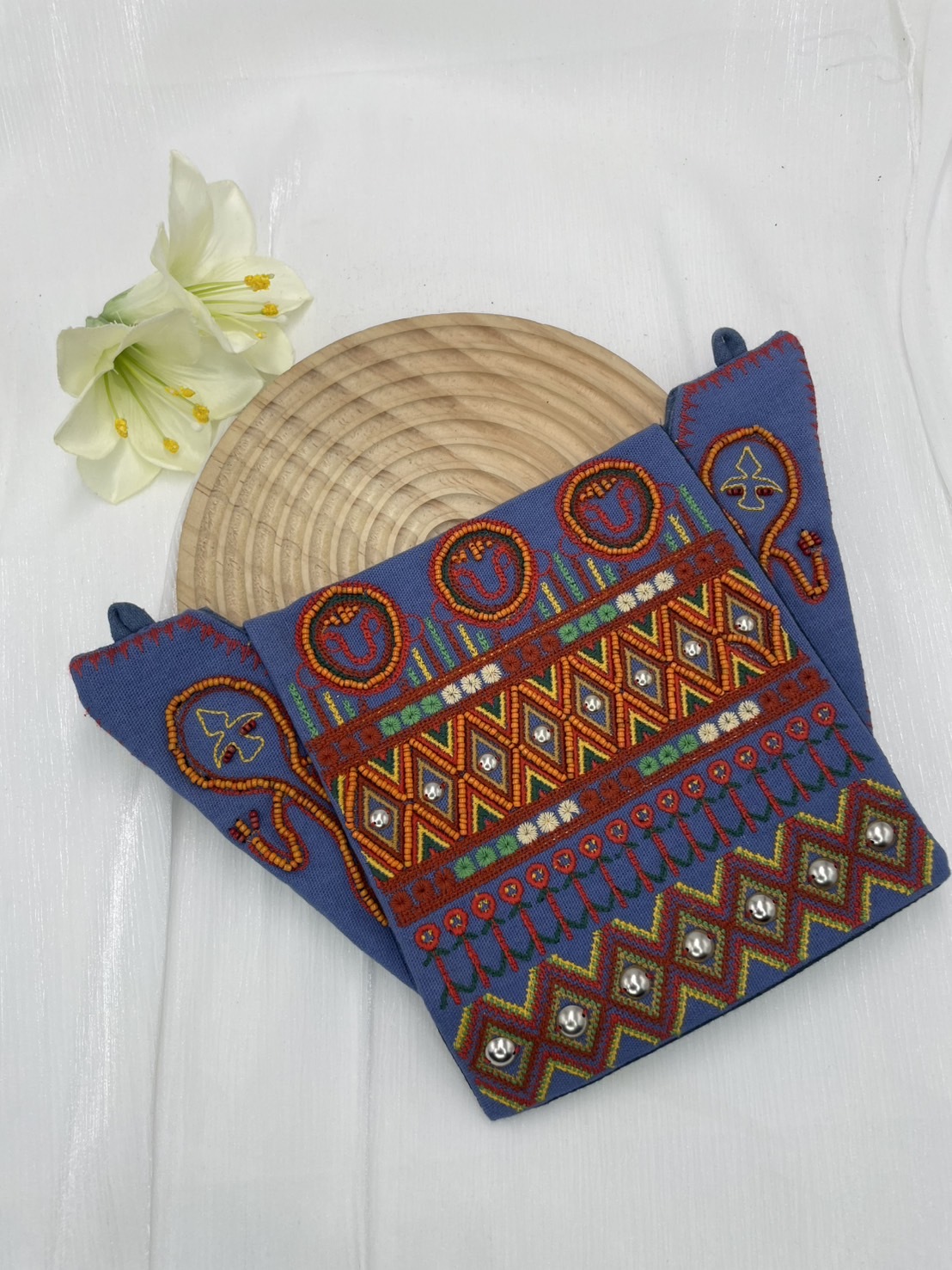 ★ No.4手工珠繡刀冰圖騰包深16.5上寬28下寬約16.5