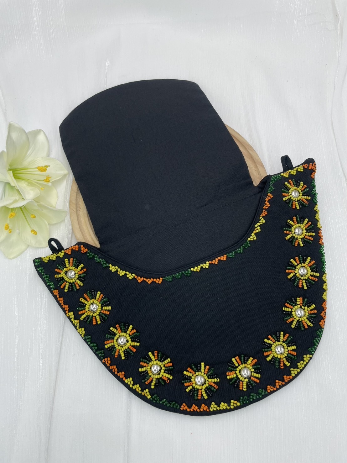 ★ No.21手工珠繡圖騰包深16.5上寬28下寬16.5