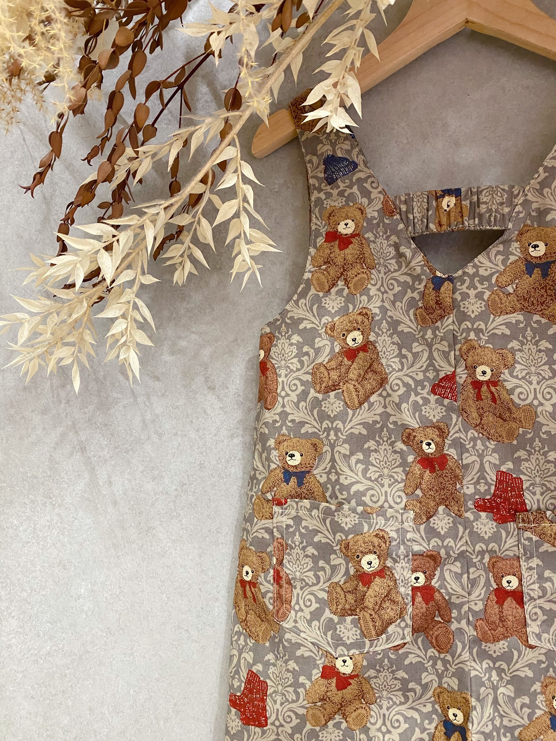 灰泰迪 吊帶寬褲（100）