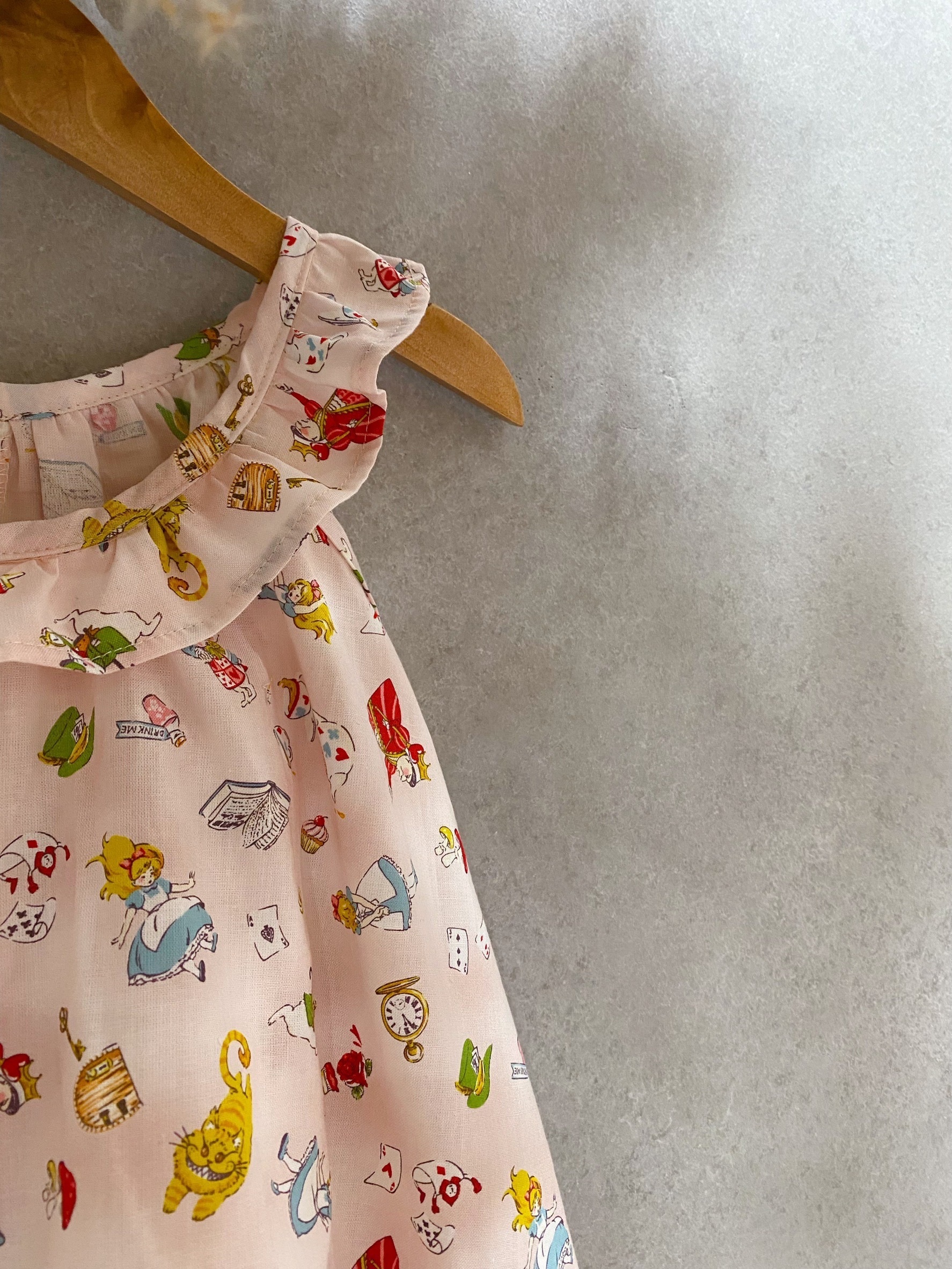 桃心皇后與愛麗絲 雙層蛋糕長洋裝（90）