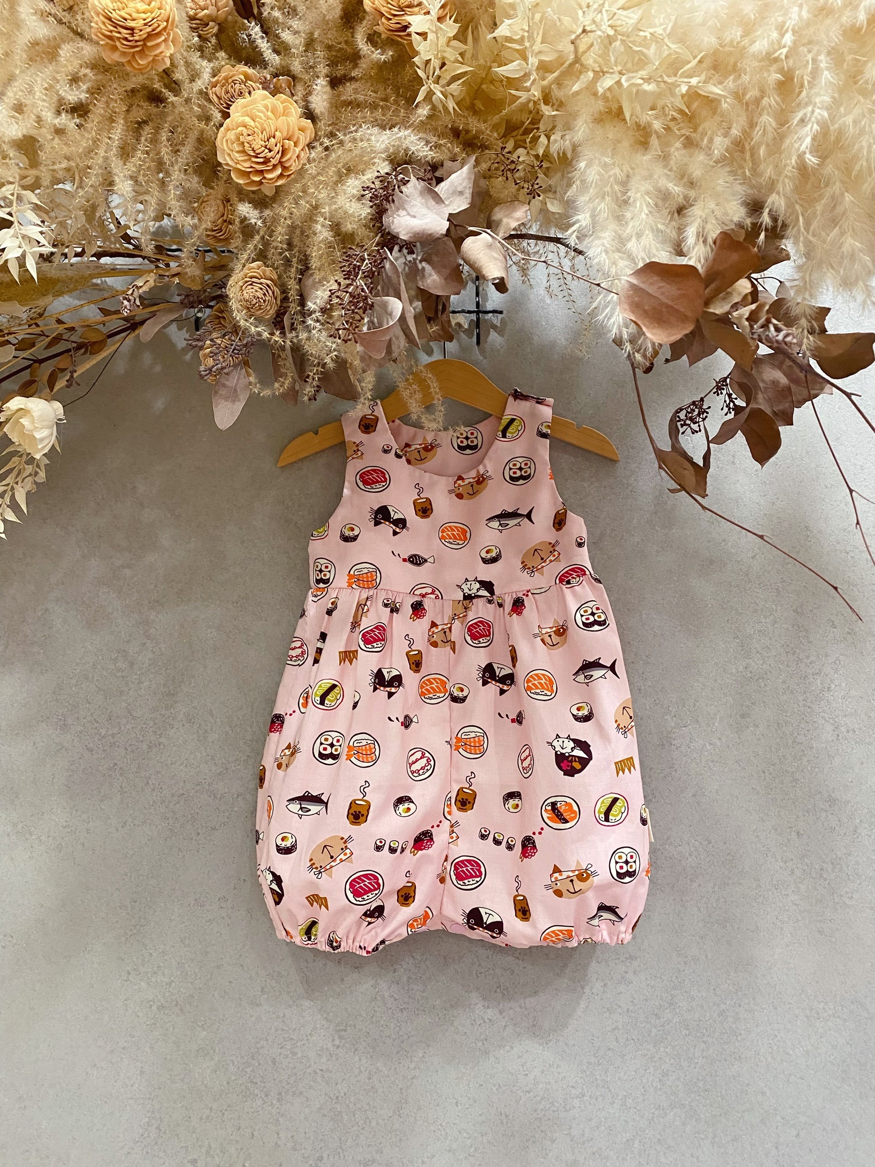 粉壽司 連身包屁南瓜褲（80）