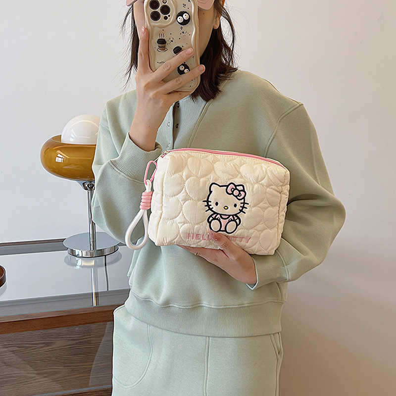 正版三麗鷗雲朵手拿收納包