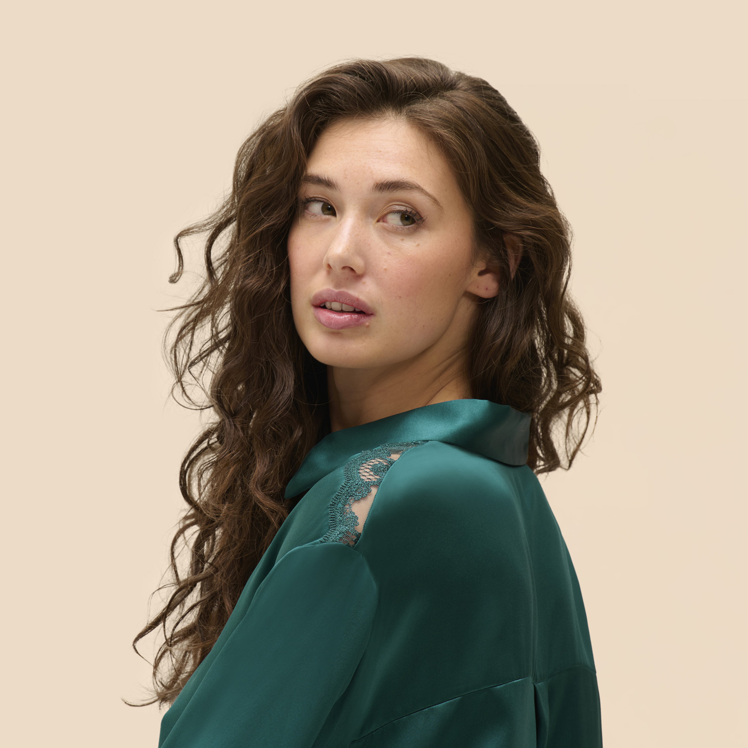 LOVE ME 愛自己 襯衫 祖母綠