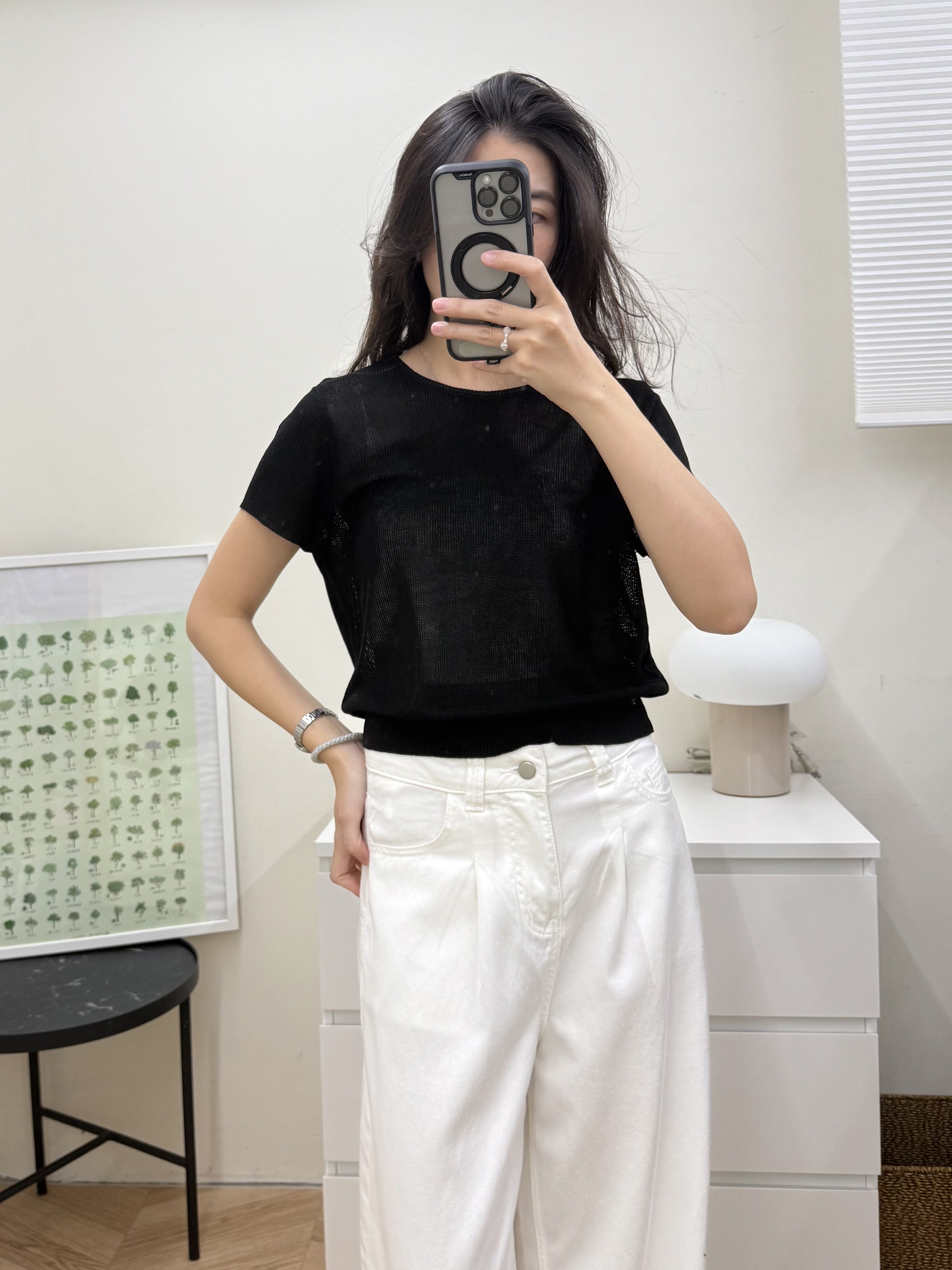 後扣圓領薄針織上衣*2色