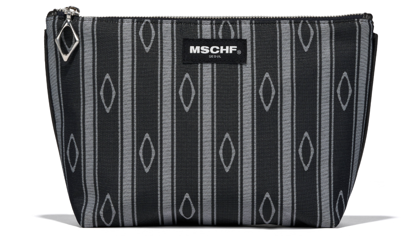 Mischief  MSCHF  許光漢、秀智愛牌 /  JACQUARD POUCH_BLACK 提花手拿包 黑色 / AUG25