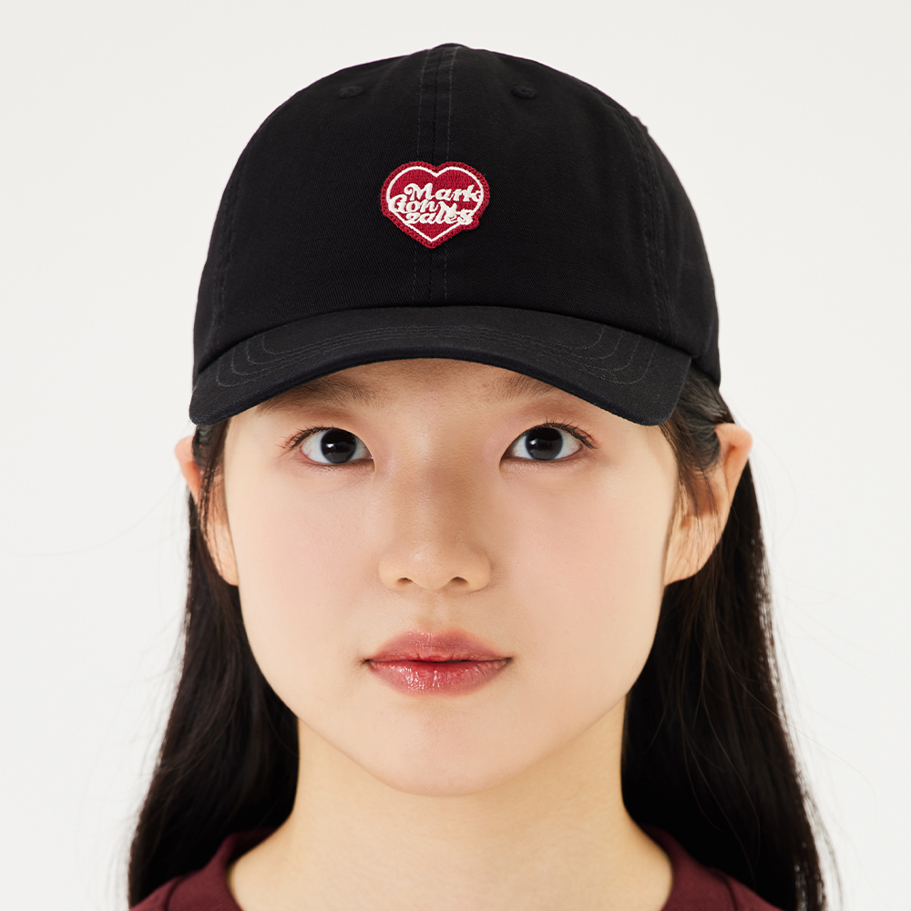 MG 愛心布章棒球帽- 黑色｜Mark Gonzales台灣官方網站