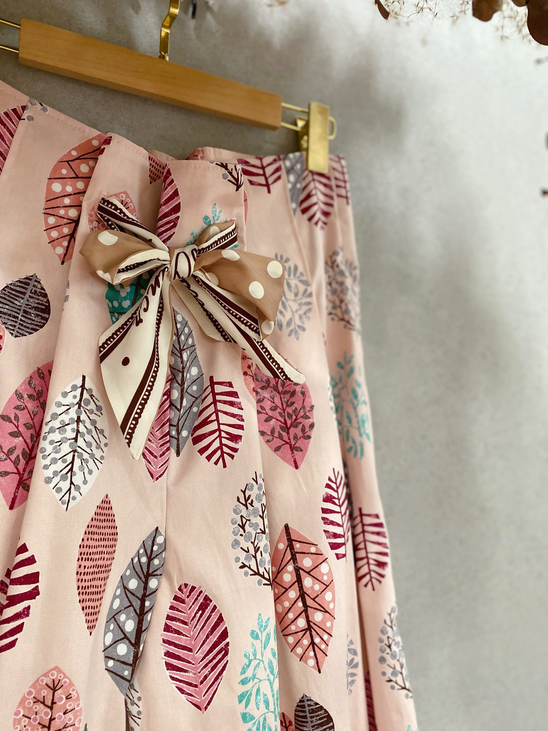 粉紅樹林 絲巾綁帶長寬褲