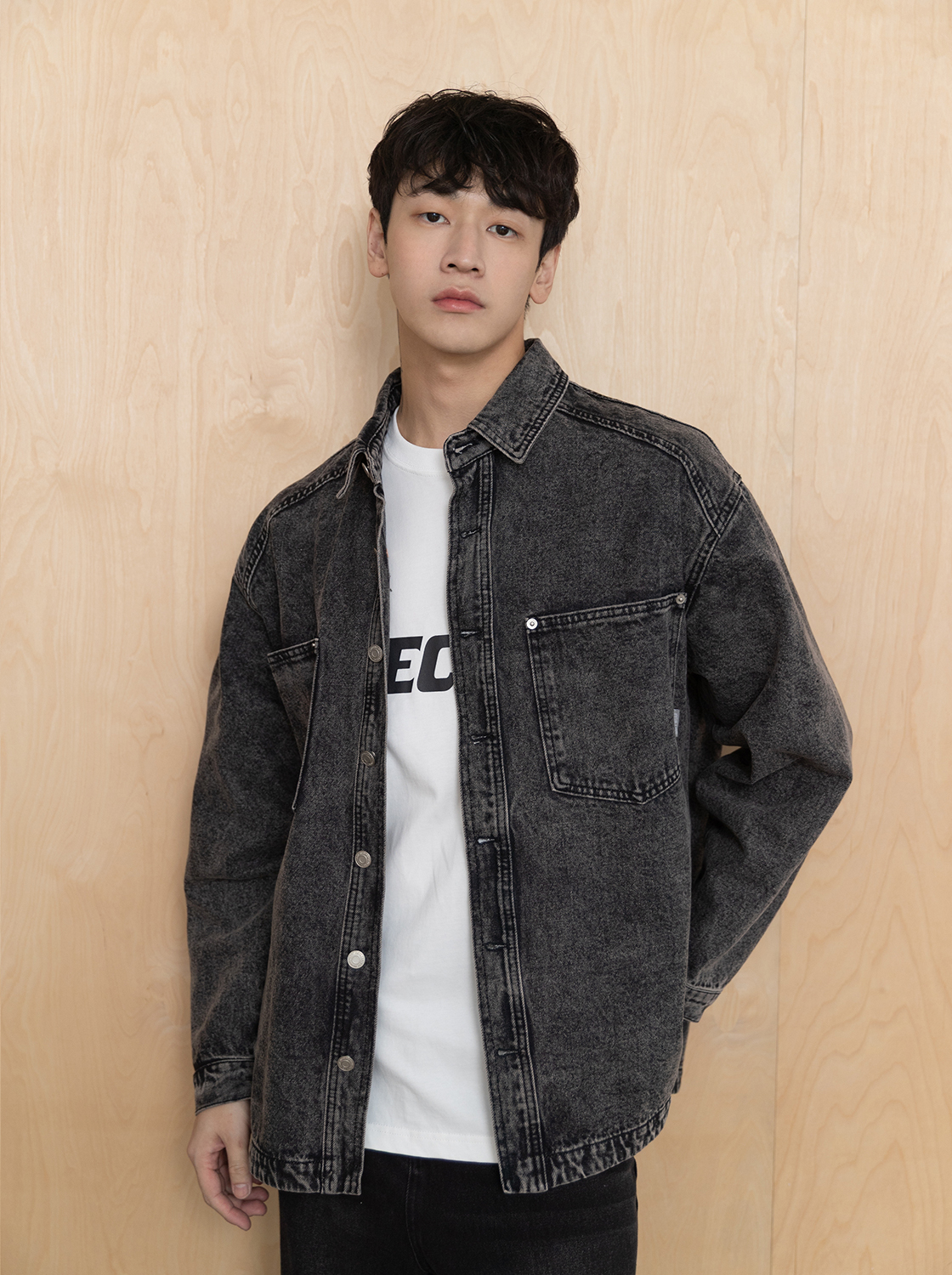 大口袋撞釘襯衫