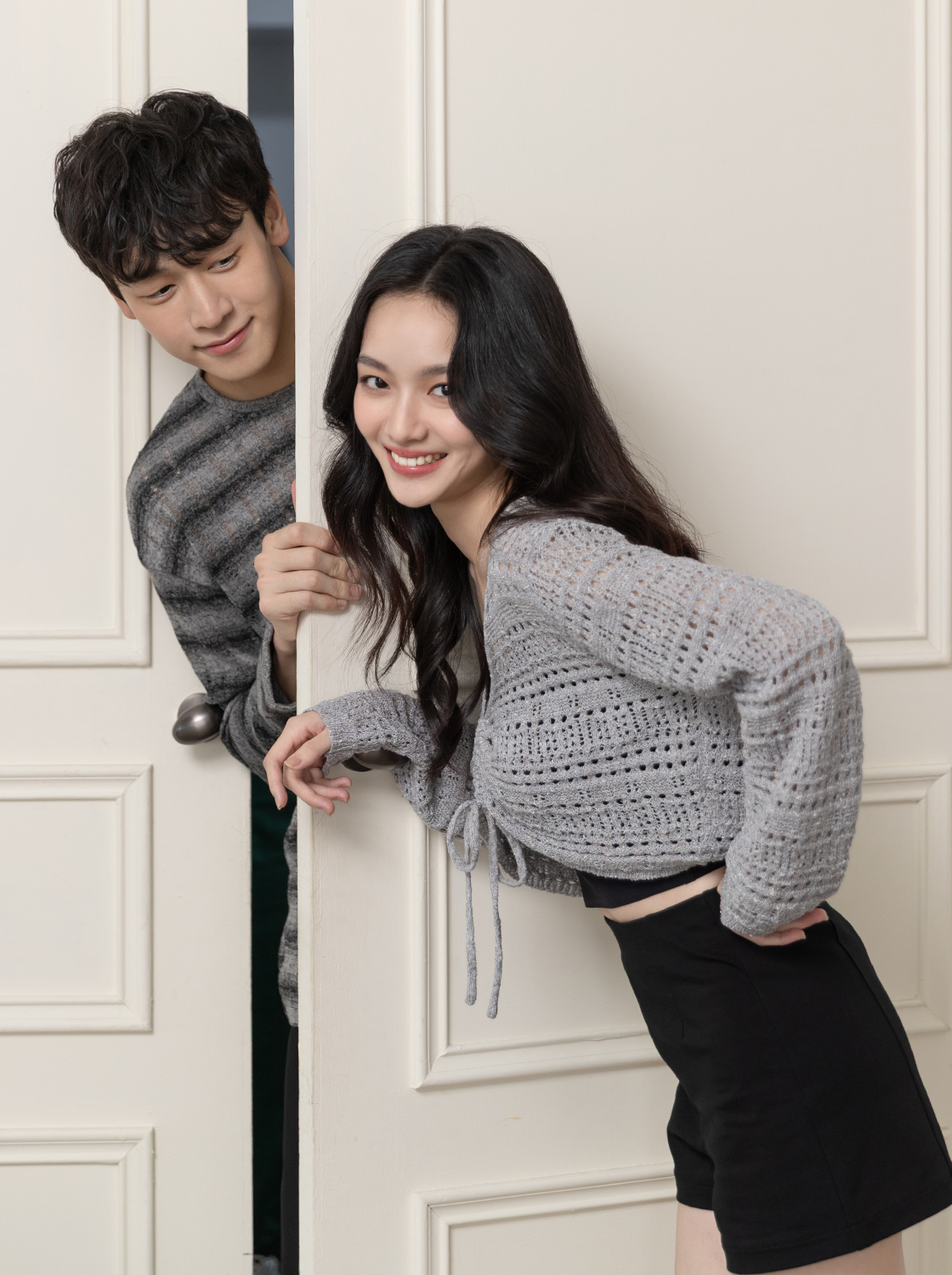 前抽繩度假毛織罩衫上衣