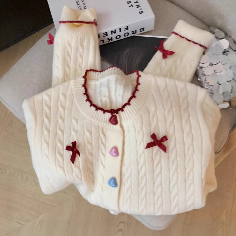 Korean Gentle Style Mini Cable Knit Round-Neck Cardigan