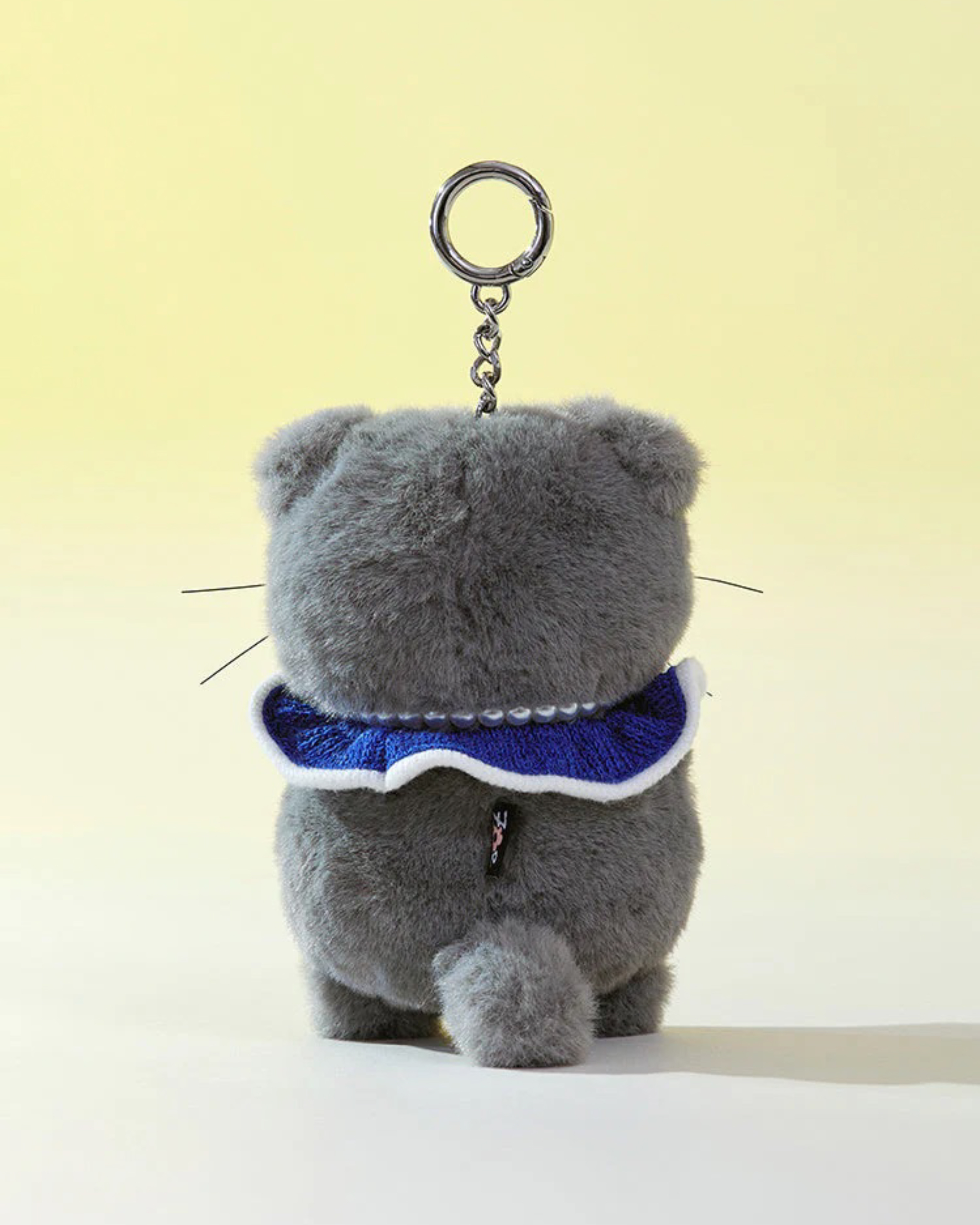 ミュージシャン ZOA PLUSH KEYRING gdragon ZONFRIENDS G-DRAGON Zo&Friends Zoa Plush Keyring Grey Korea 100
