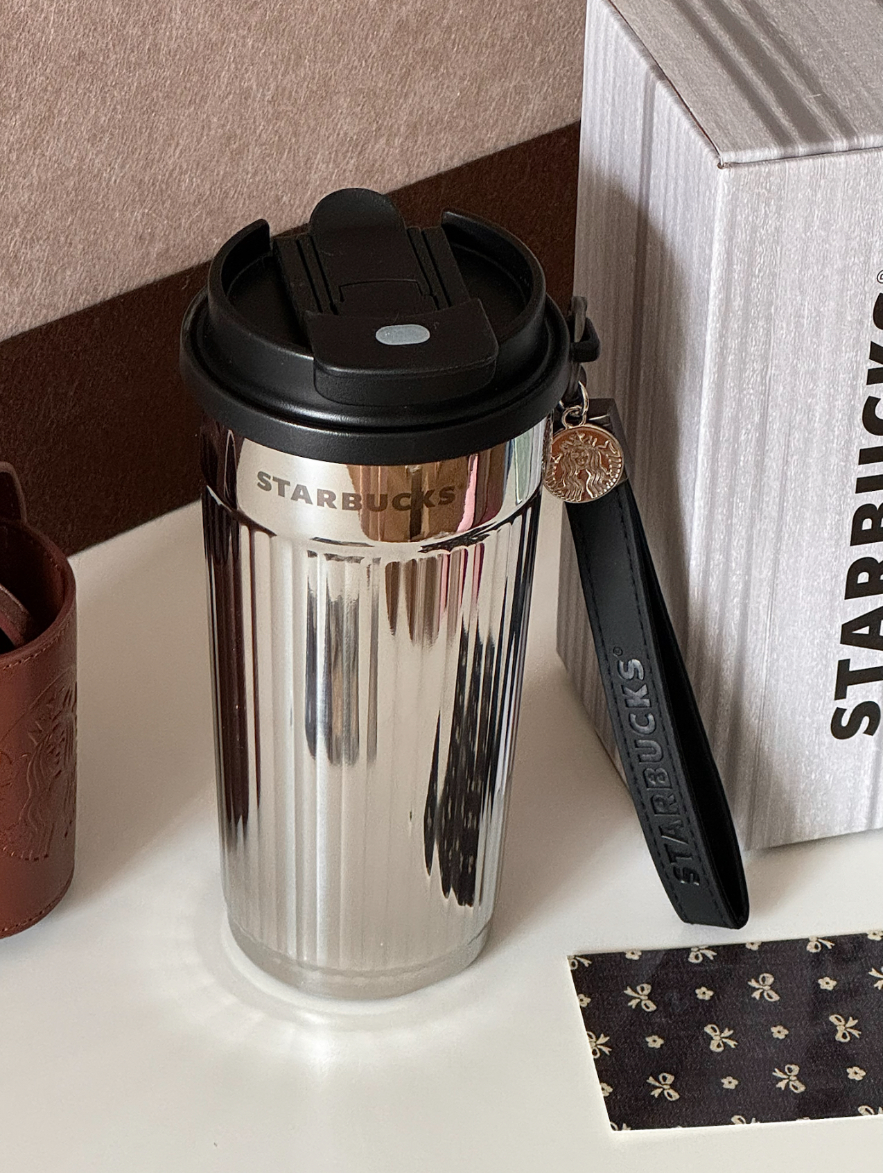 代購-Starbucks星巴克 保溫杯 雙飲口不鏽鋼 杯  酷銀色