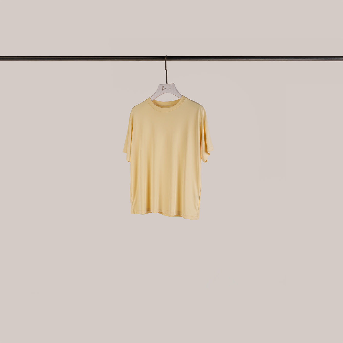 百搭舒適圓領T | 奶油黃